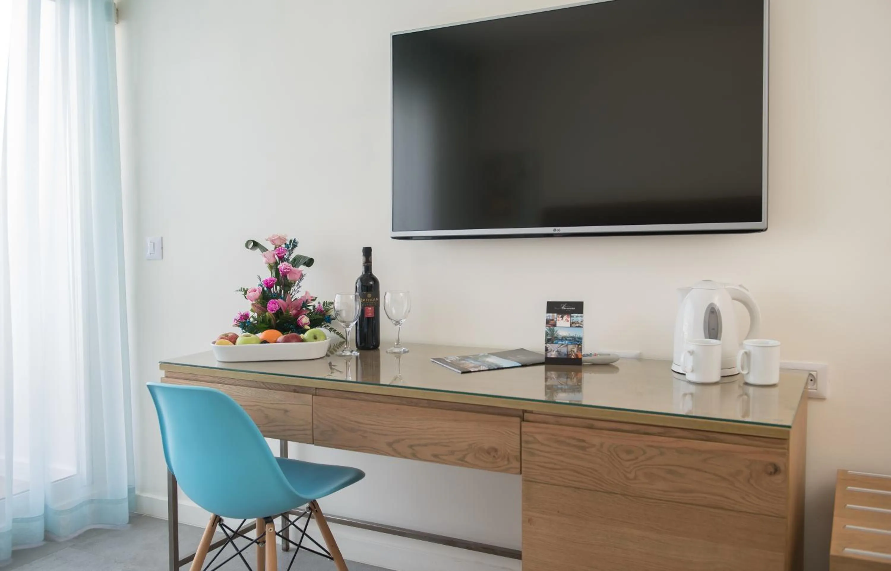 TV and multimedia in Americana Eilat Hotel