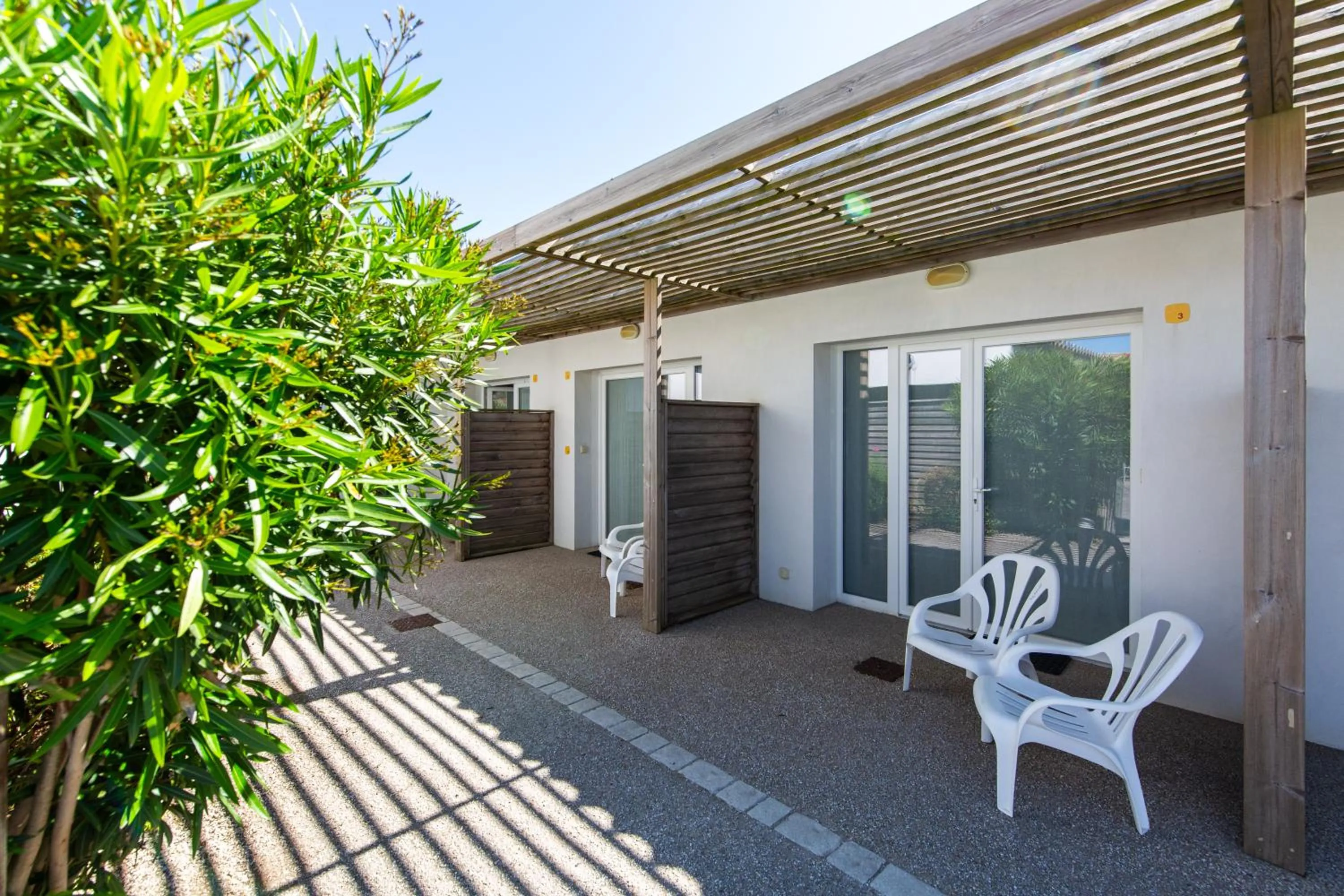 Patio in Hôtel de Ré, "The Originals Résidence"