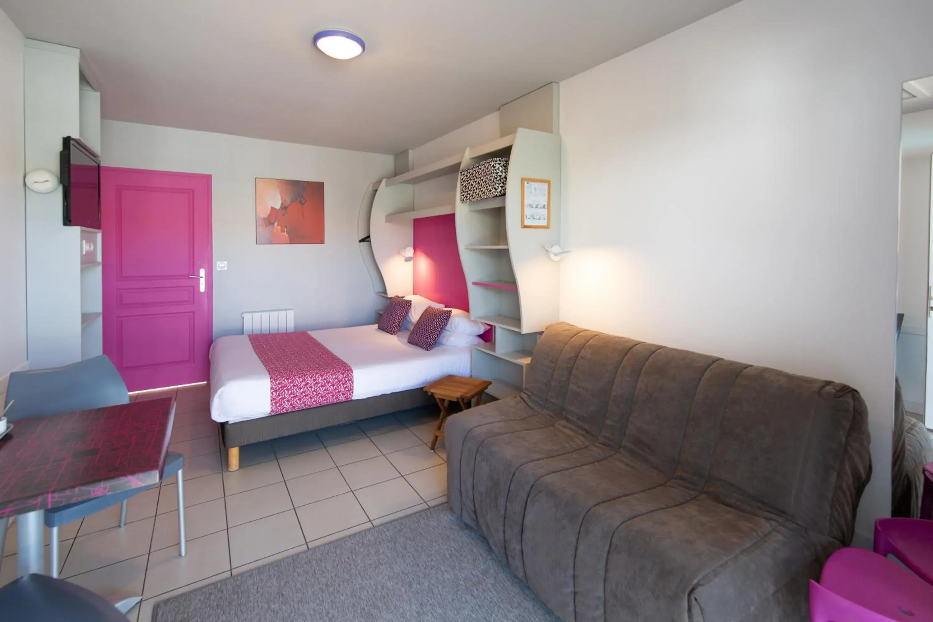 Comfort Room in Hôtel de Ré, "The Originals Résidence" Comfort Room in Hôtel de Ré, "The Originals Résidence"