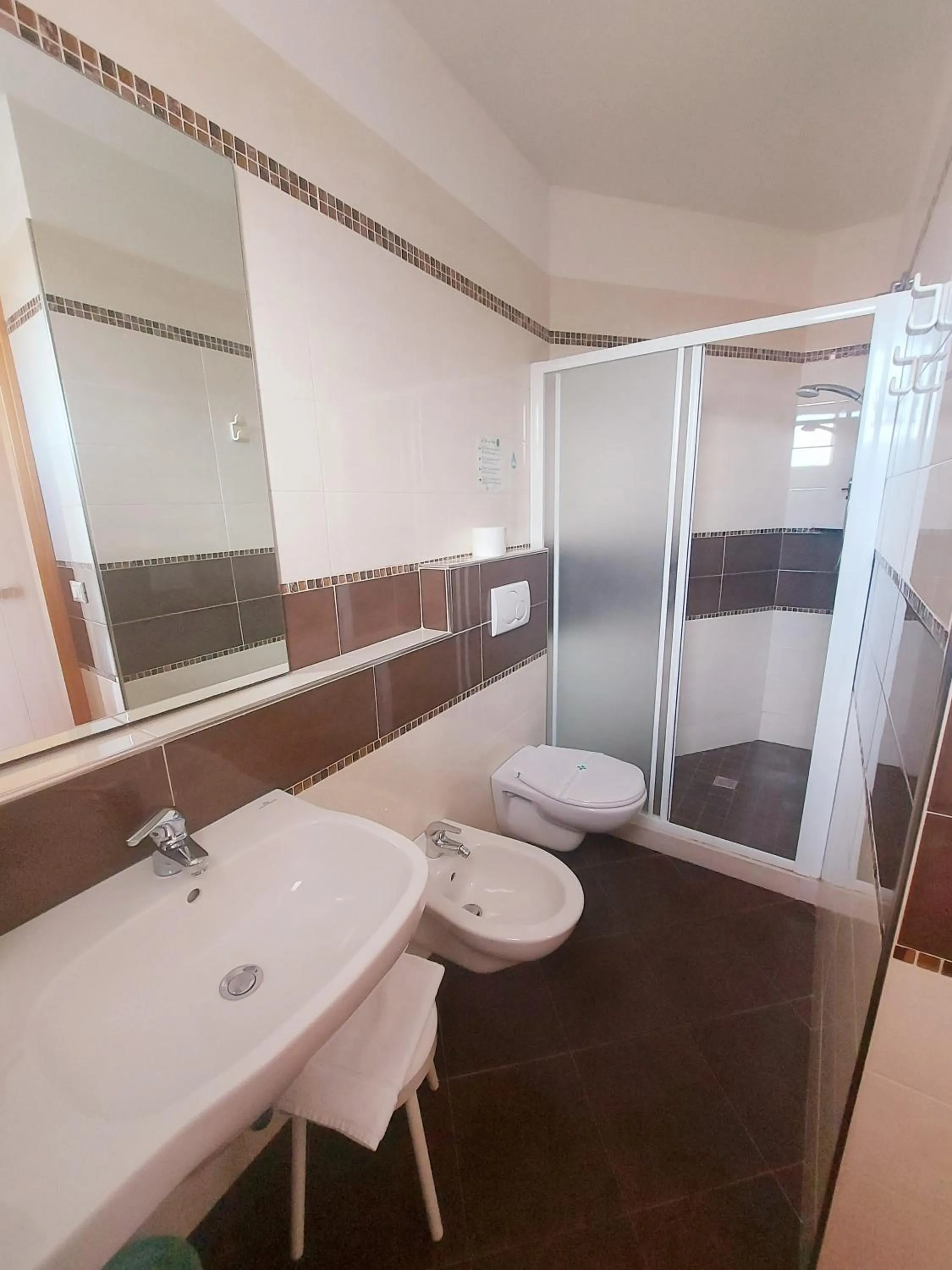 Bathroom in Hotel Monica