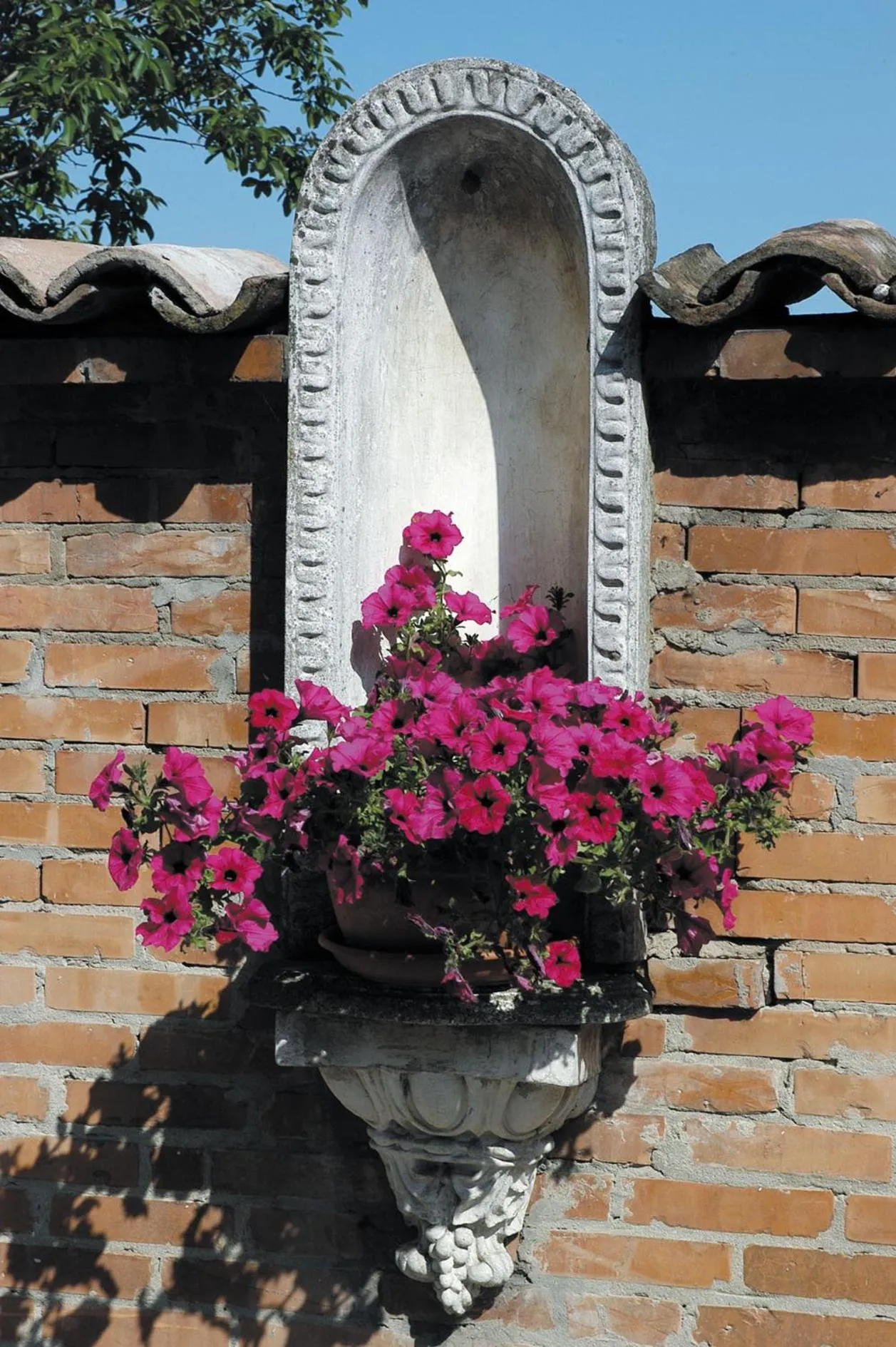 Decorative detail in Hotel Castello