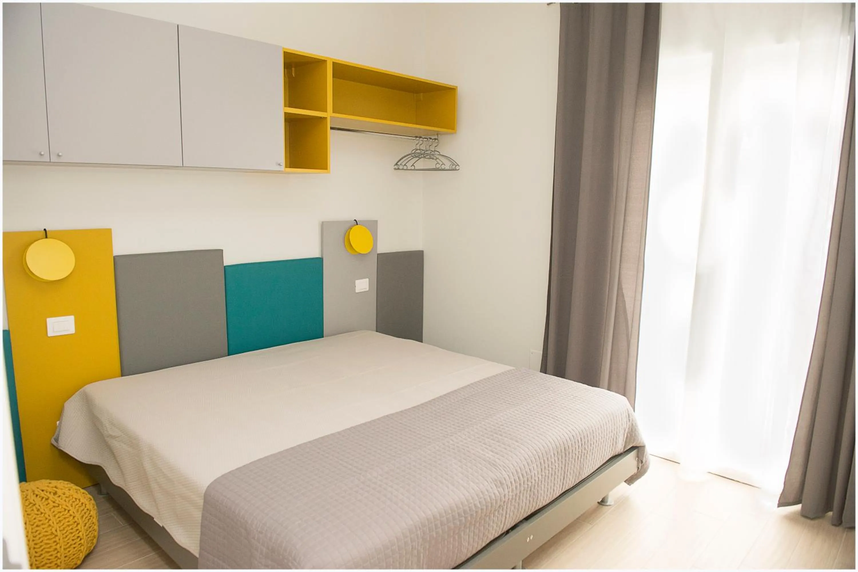 Bedroom, Bed in Dolce Vita