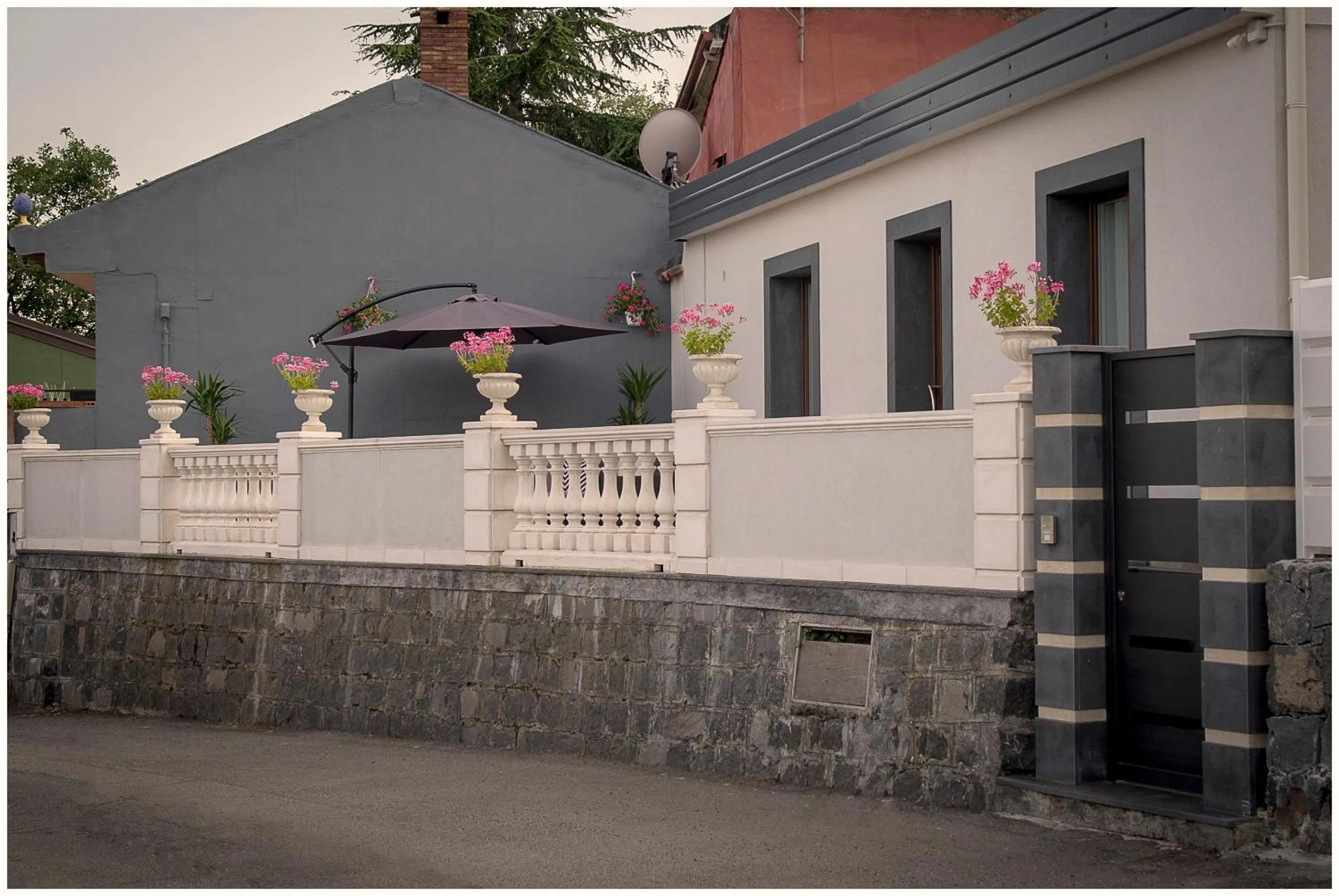 Facade/entrance in Dolce Vita