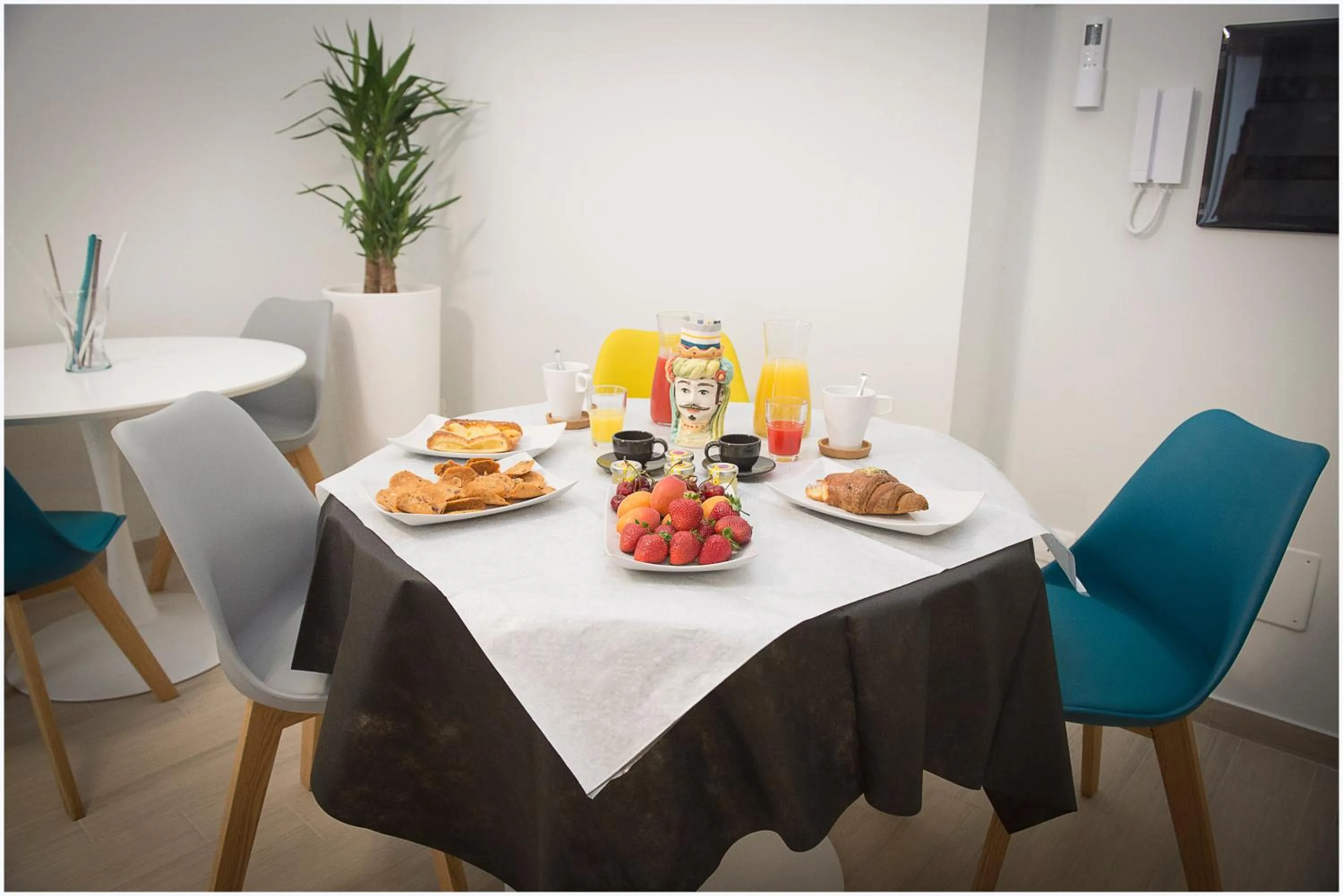 Italian breakfast in Dolce Vita