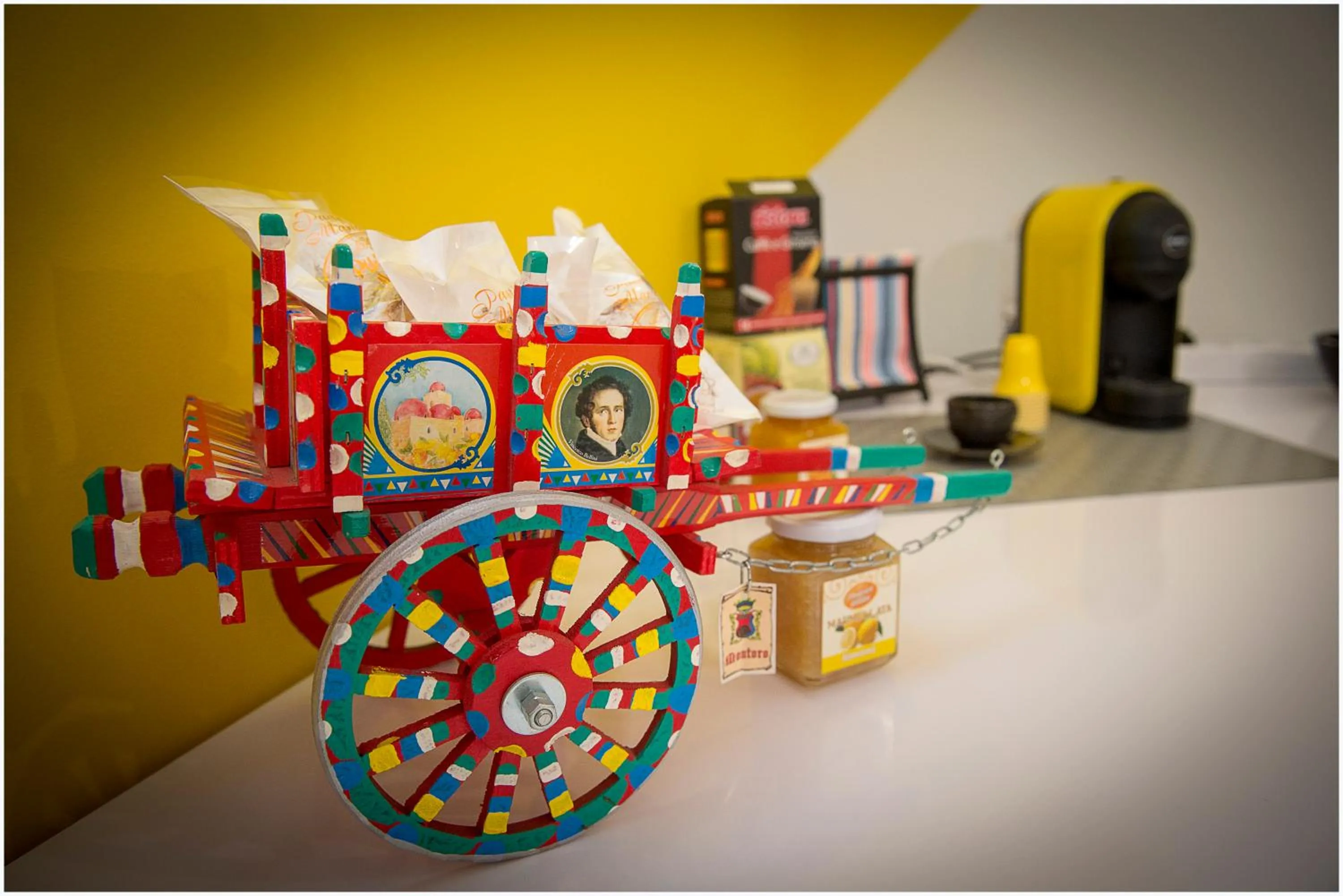 Decorative detail in Dolce Vita