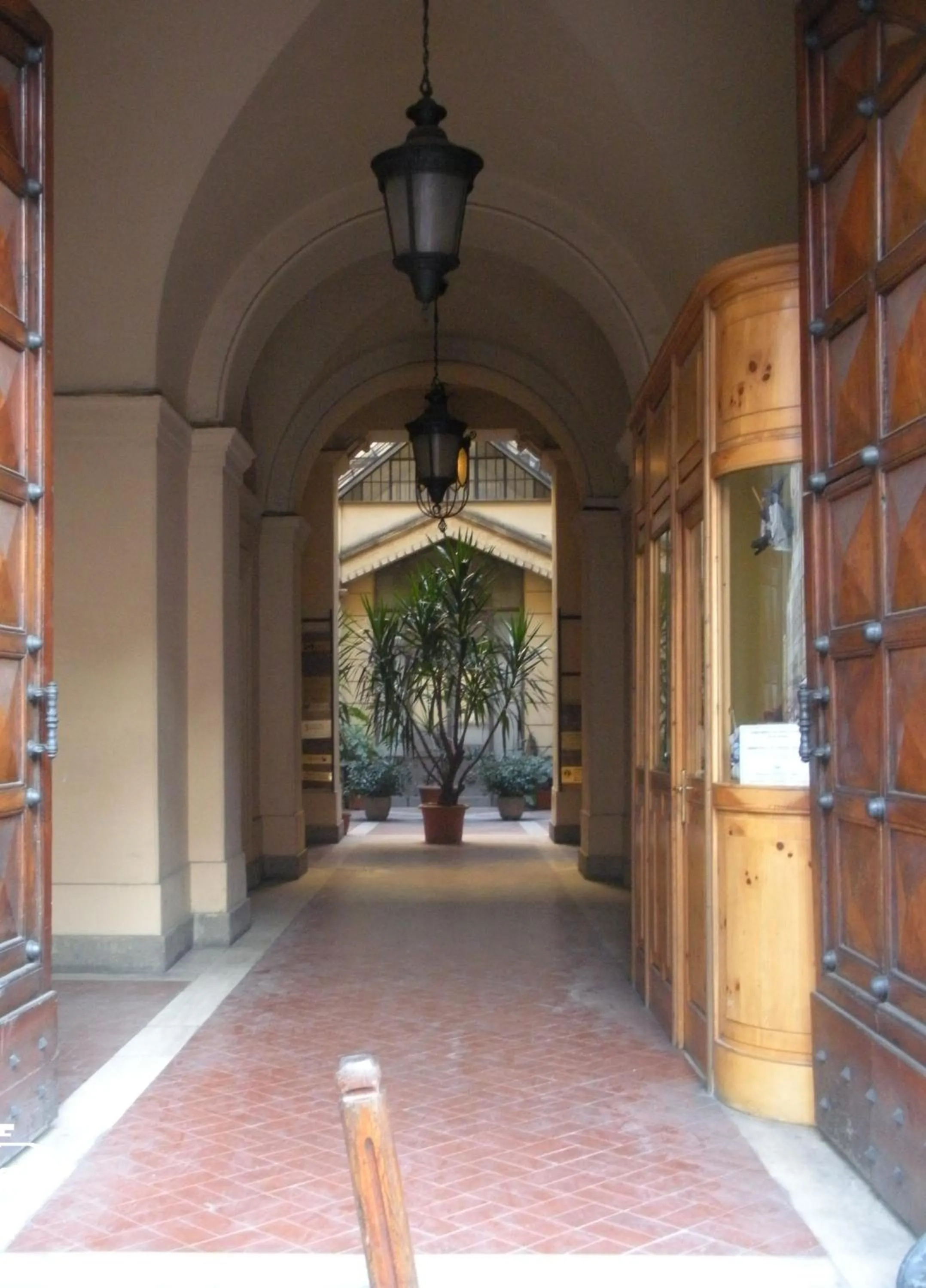 Facade/entrance in Be My Guest