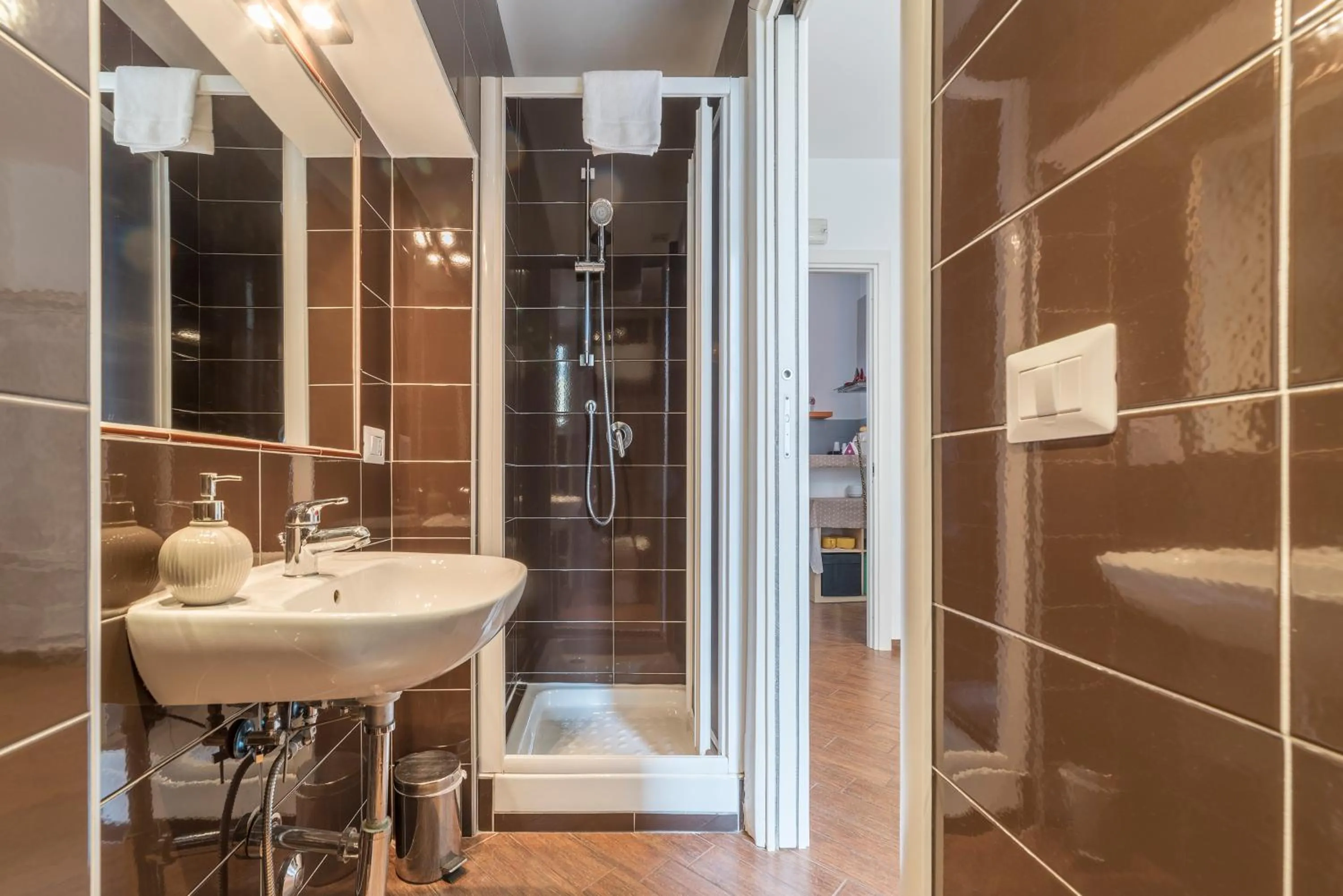 Shower in Be My Guest