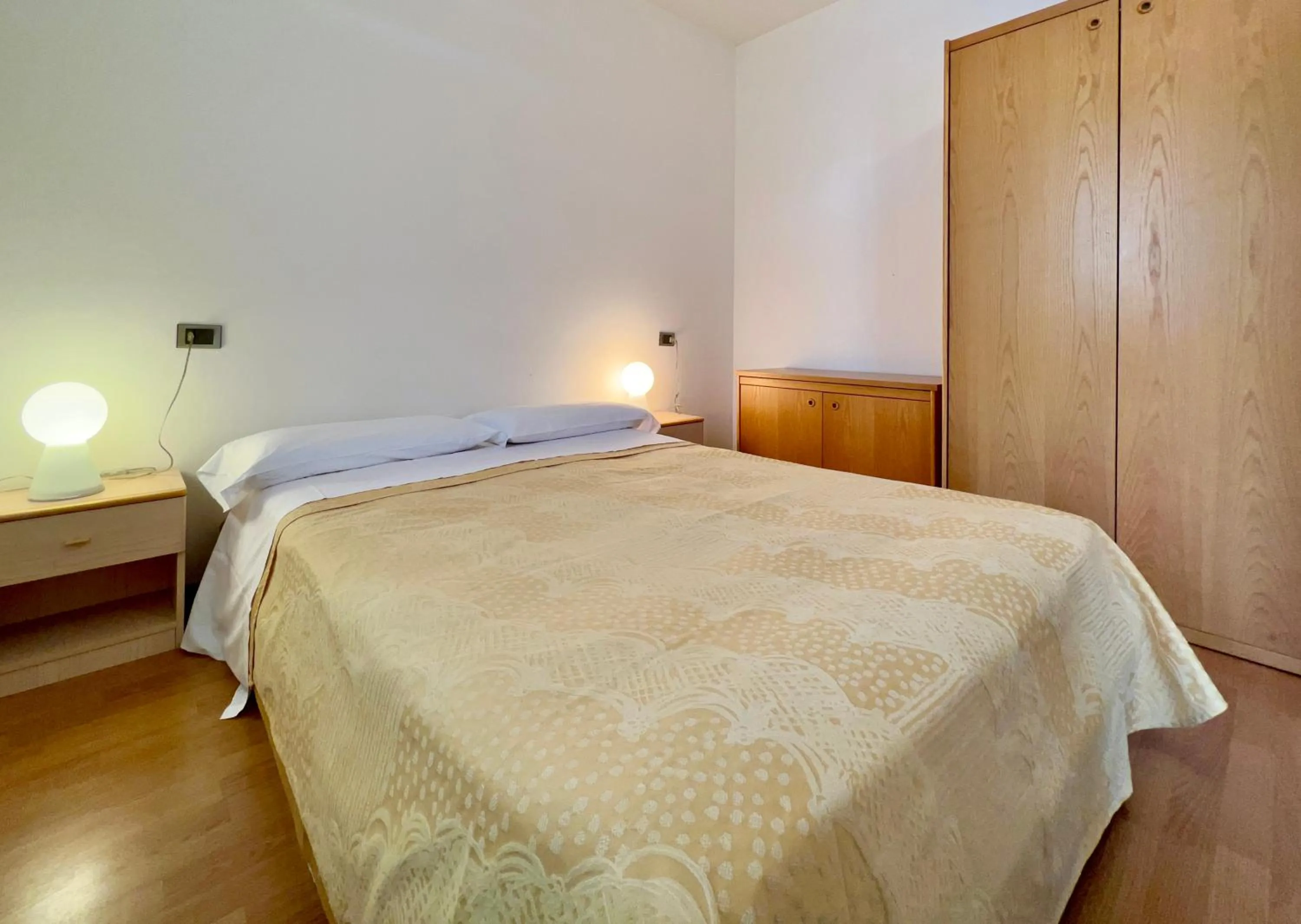 Bed in Hotel Bella Venezia