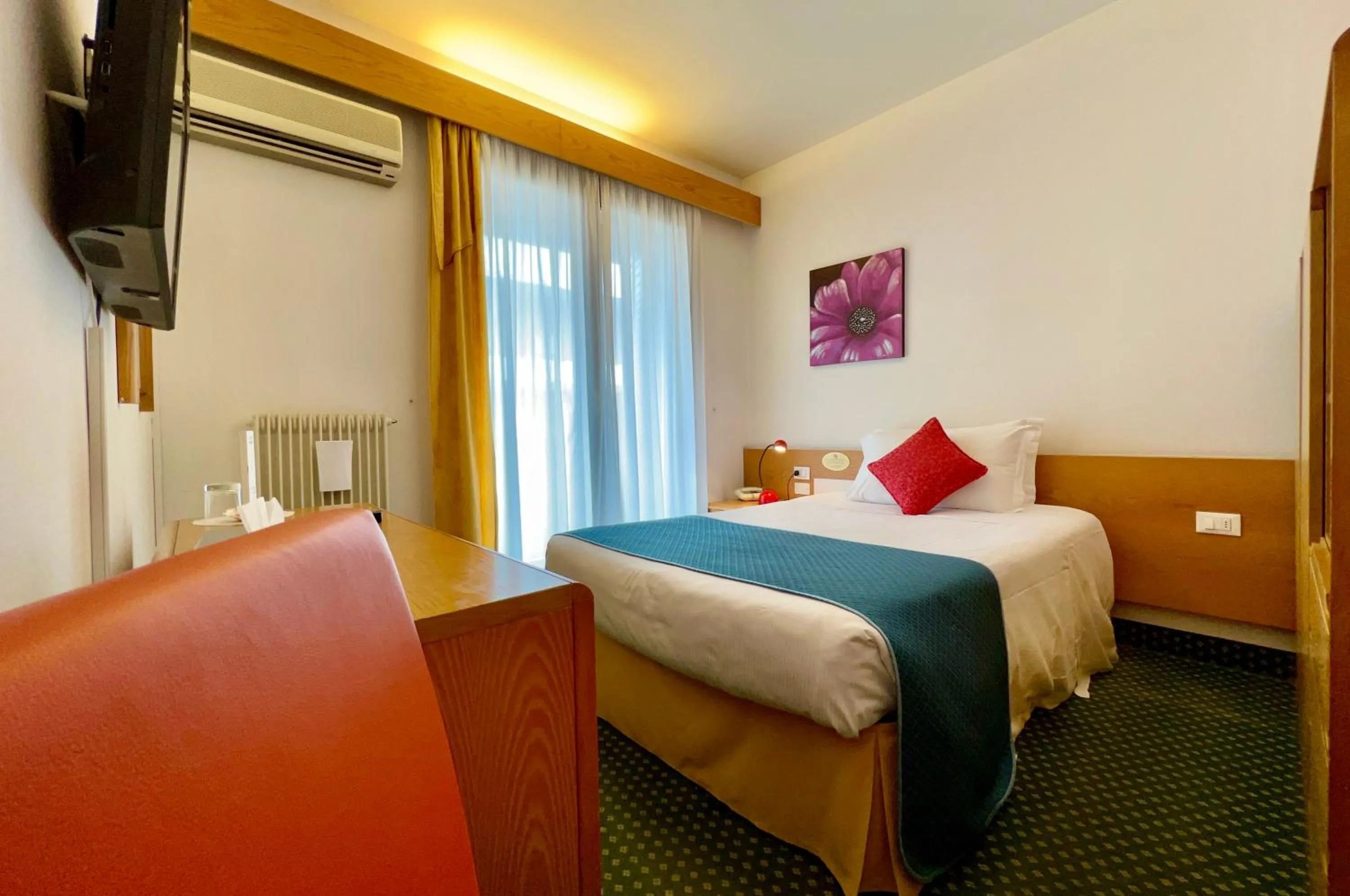 Bed in Hotel Bella Venezia