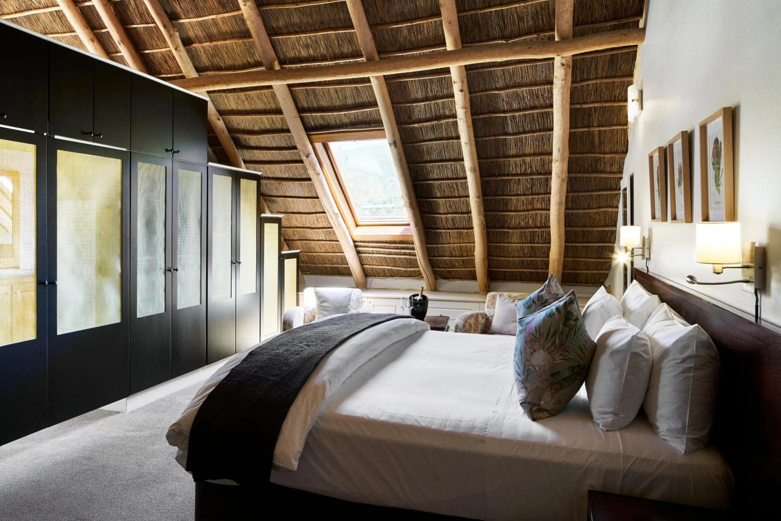 Photo of the whole room in Basse Provence Country House