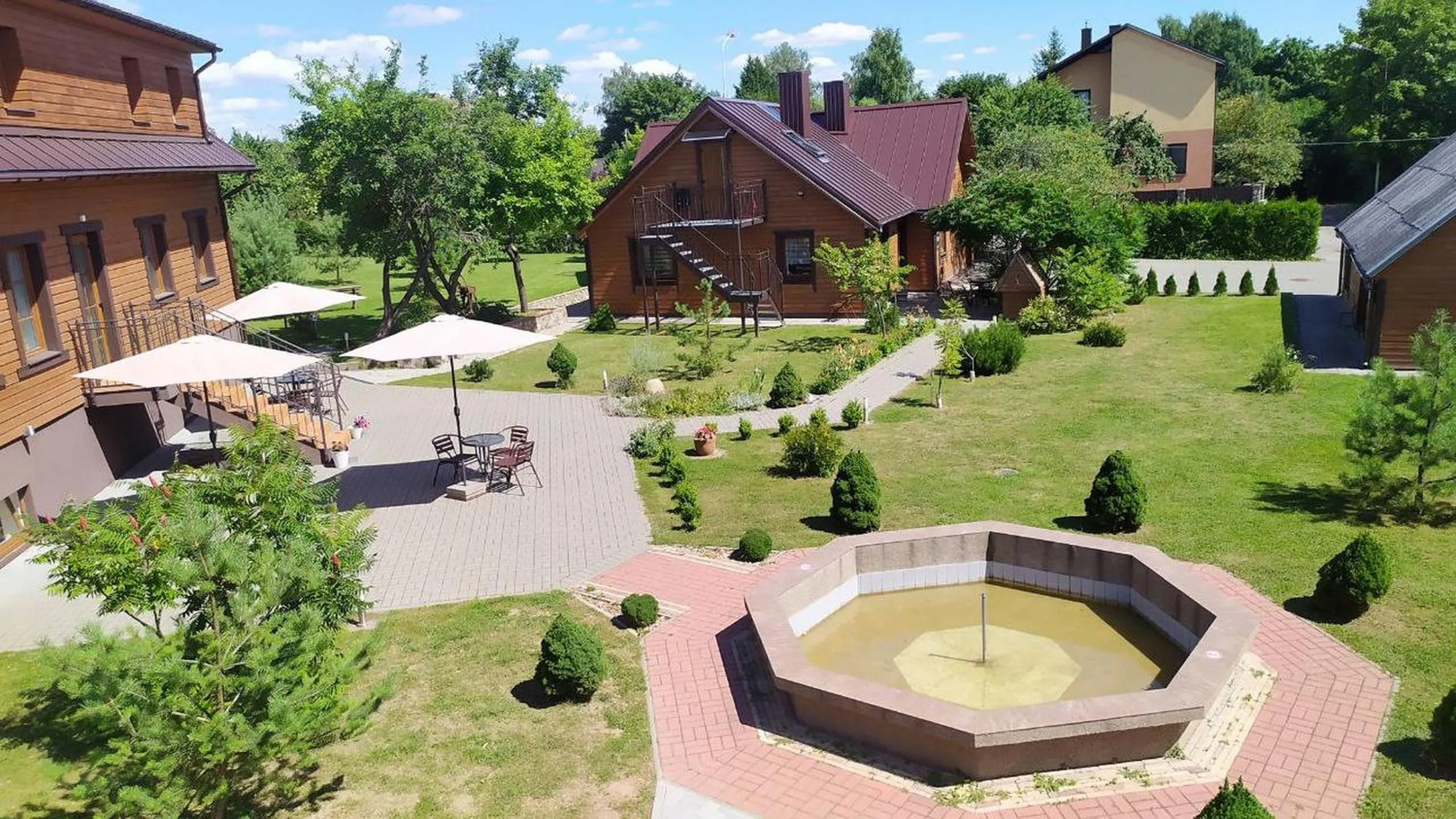 Patio in "Trakaitis" nameliai