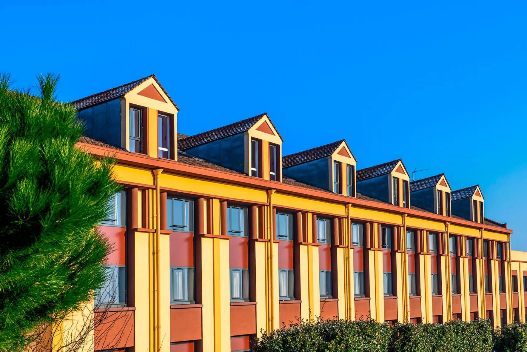 Facade/entrance in Le Green des Impressionnistes