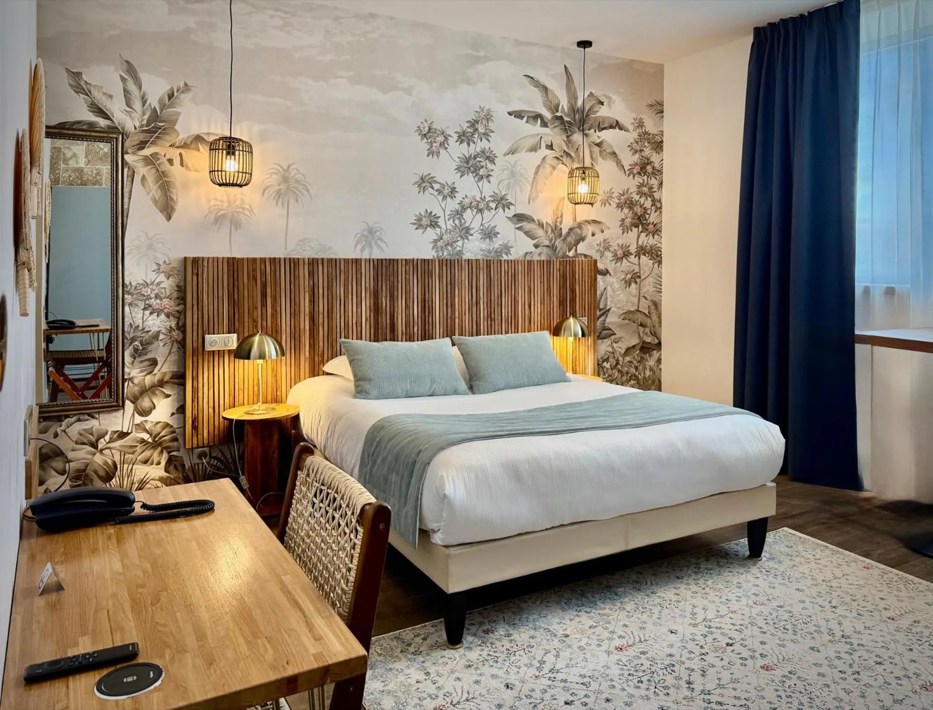 Bed in Le Green des Impressionnistes