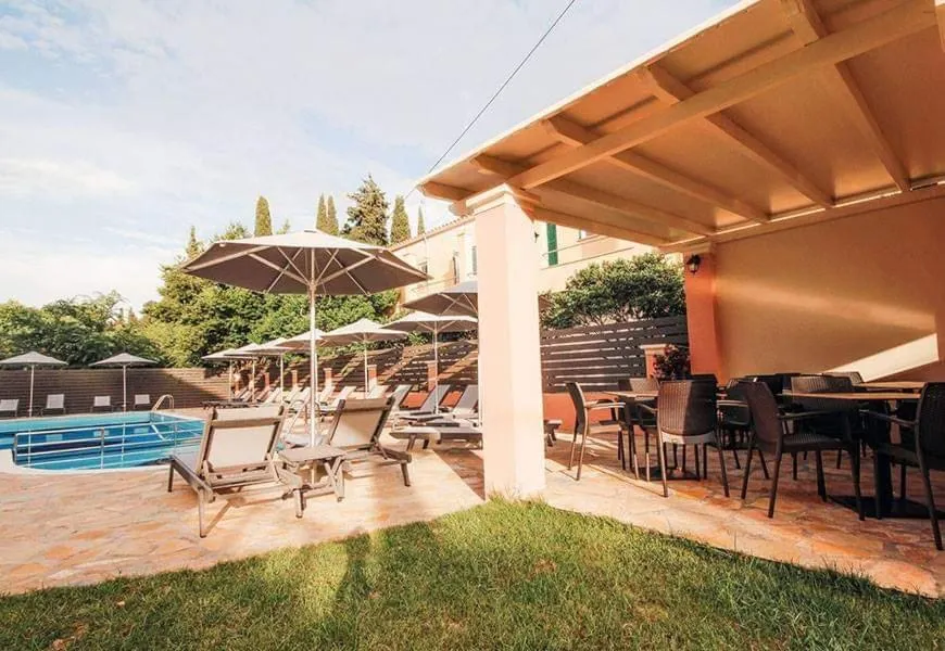 Garden in BELLA De LUX APTS