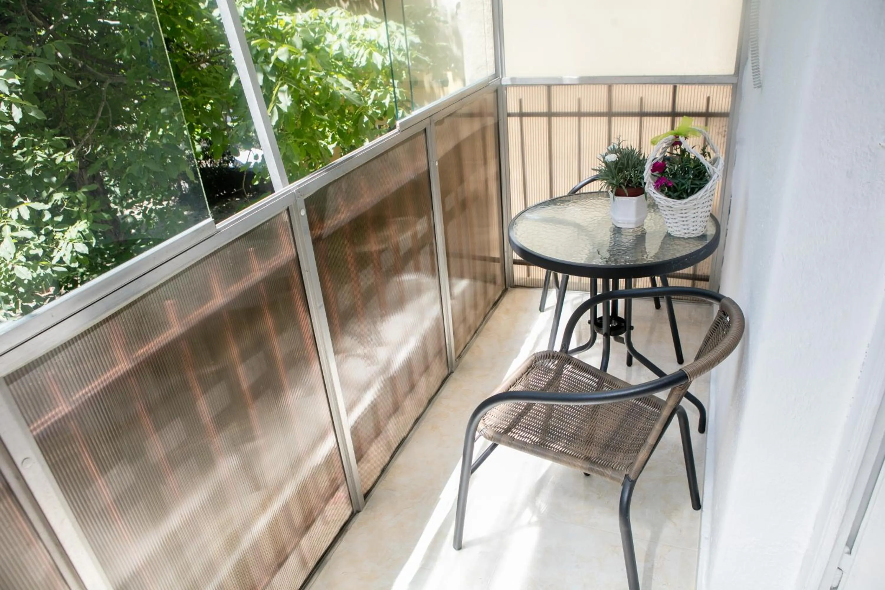 Balcony/Terrace in Natalie's Apartment