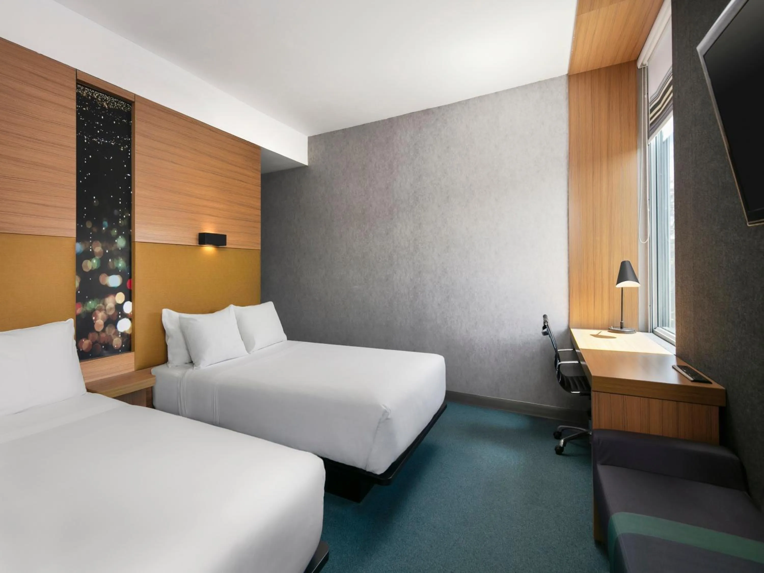 Bed in Aloft Bogotá Airport