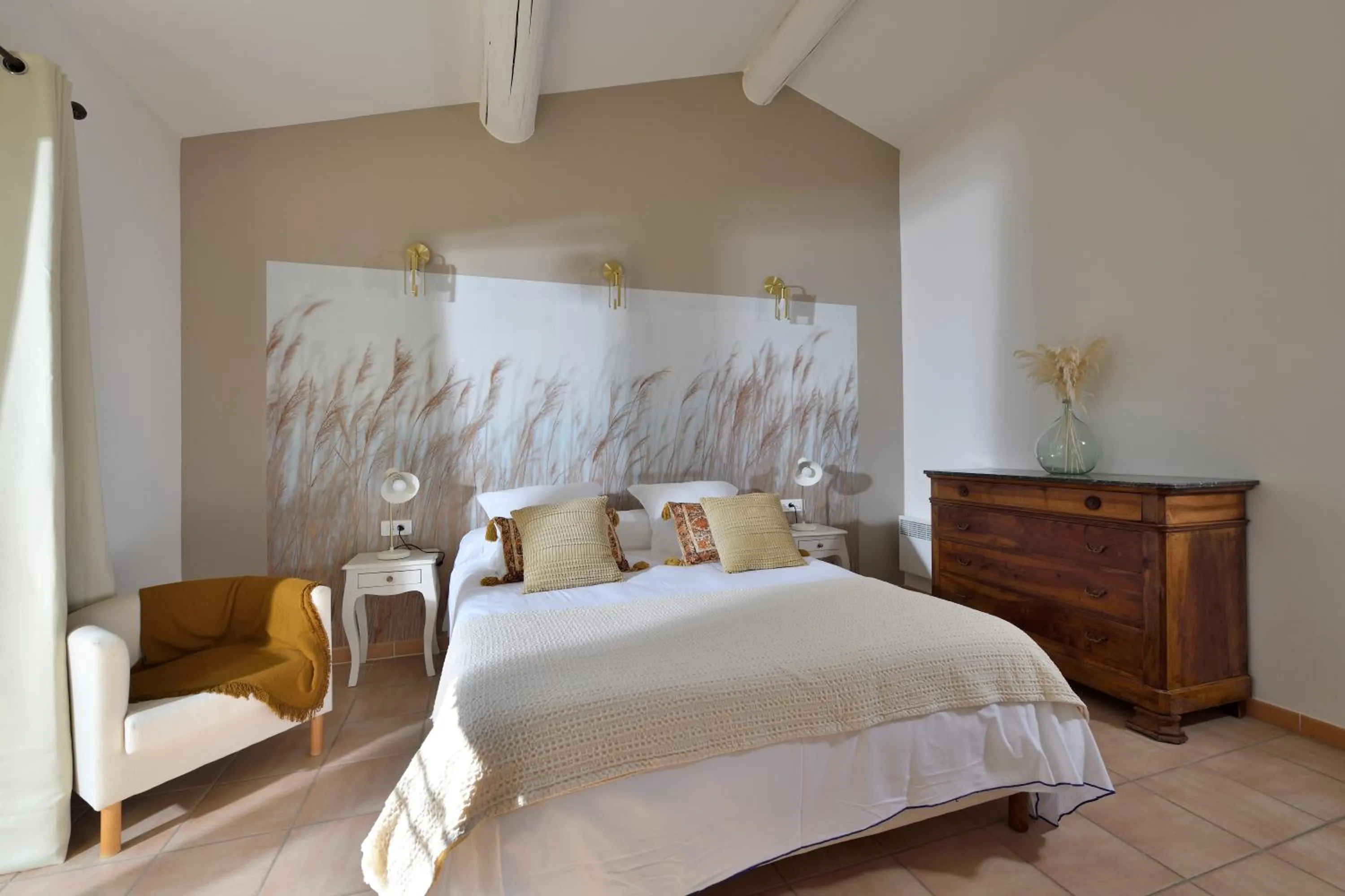 Deluxe Double Room in Les Mazets de Marie de Jules