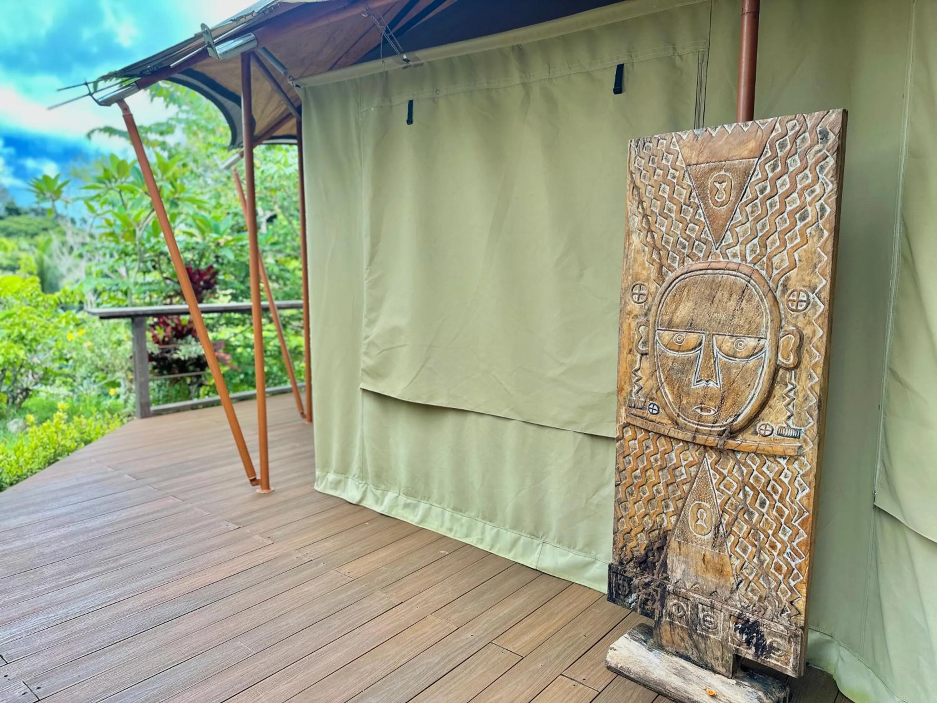 Property building in Palau Carolines Resort