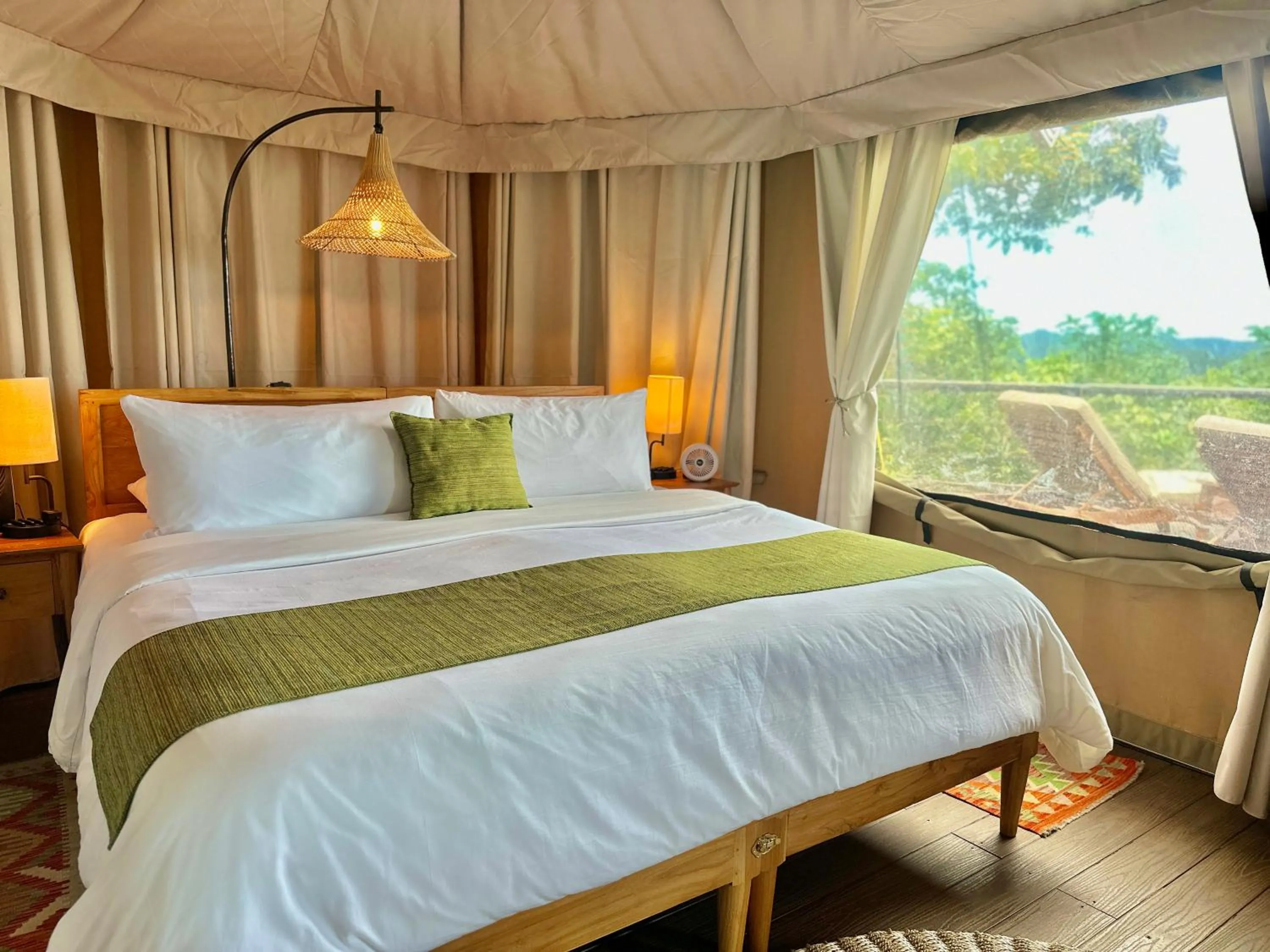 Bedroom, Bed in Palau Carolines Resort