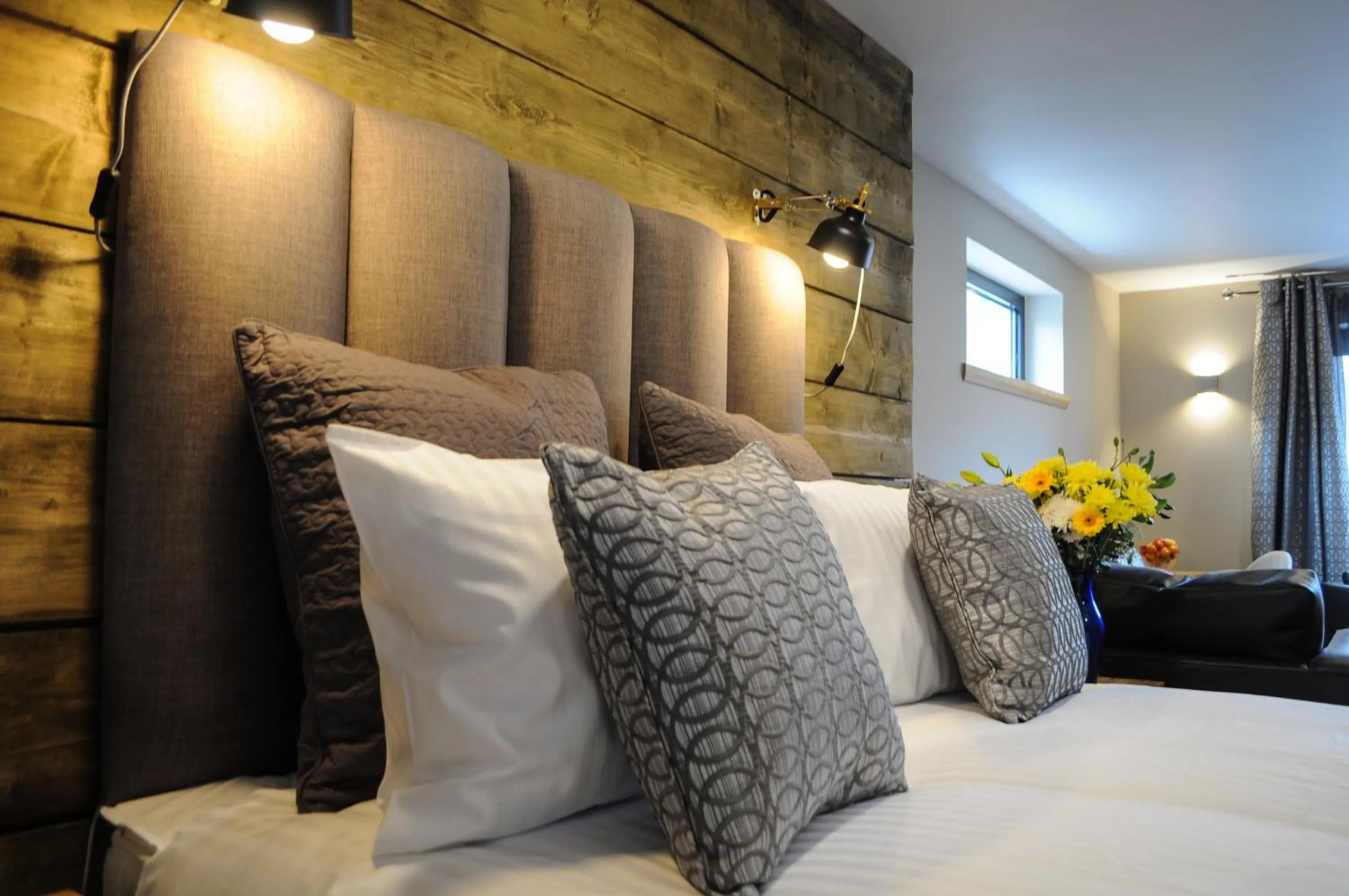 Decorative detail, Bed in The Corran