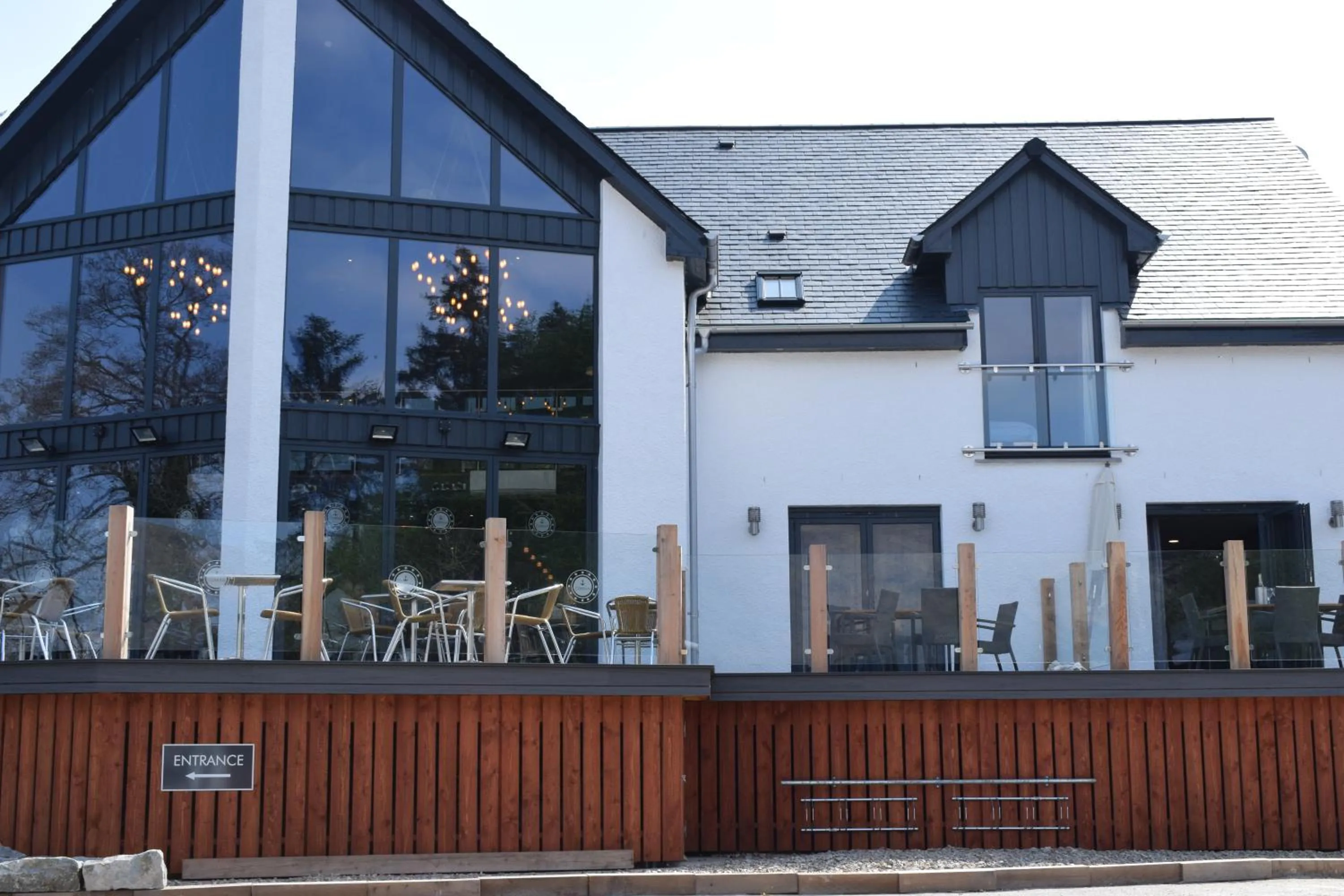 Facade/entrance in The Corran