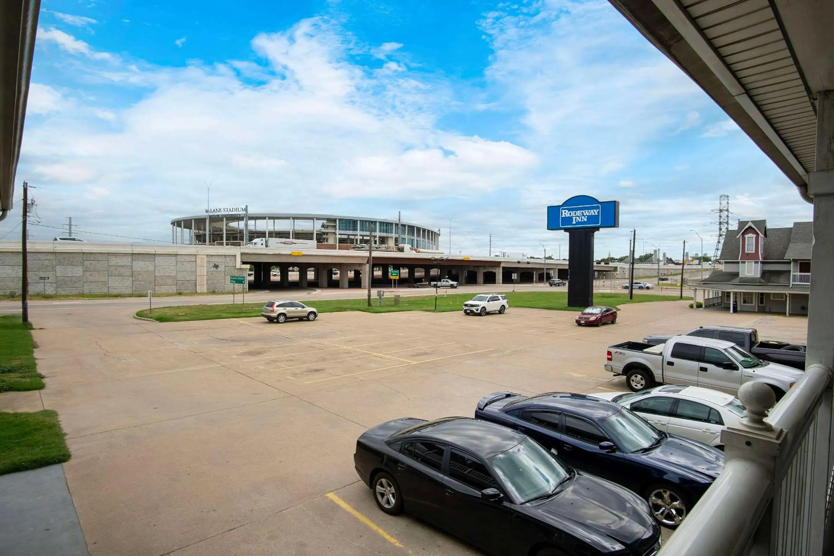 Property building in Rodeway Inn Waco Downtown near University