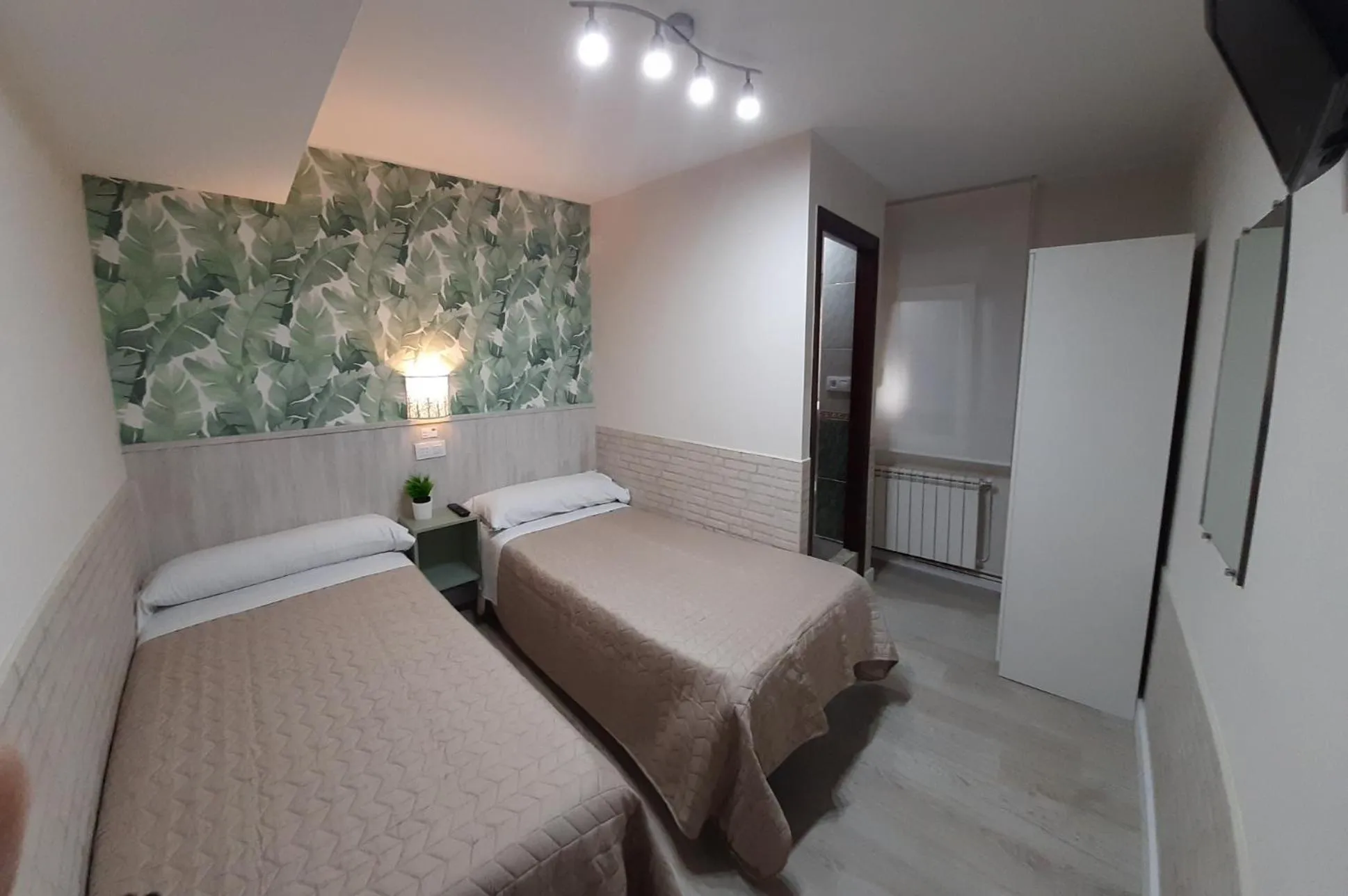 Photo of the whole room, Bed in Hostal Verdemar