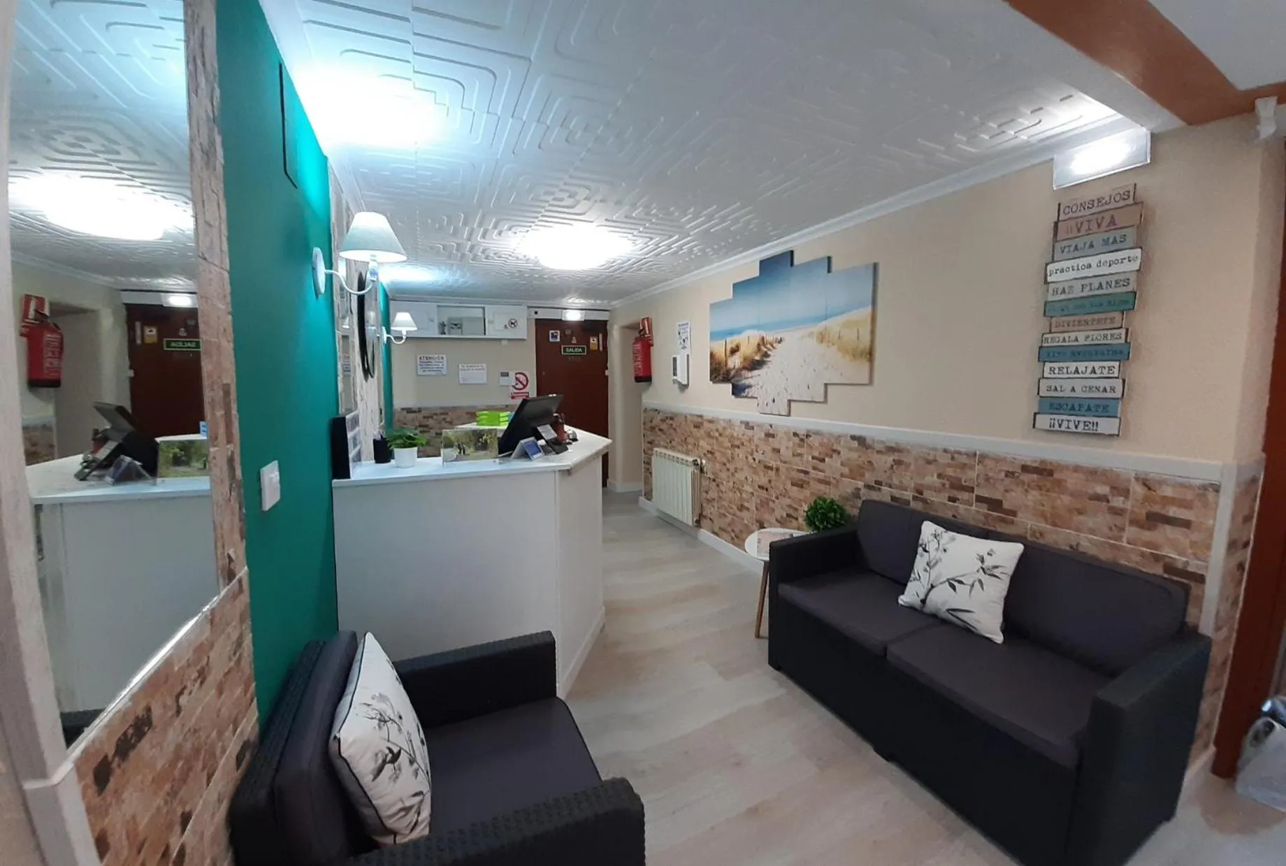 Lobby or reception in Hostal Verdemar