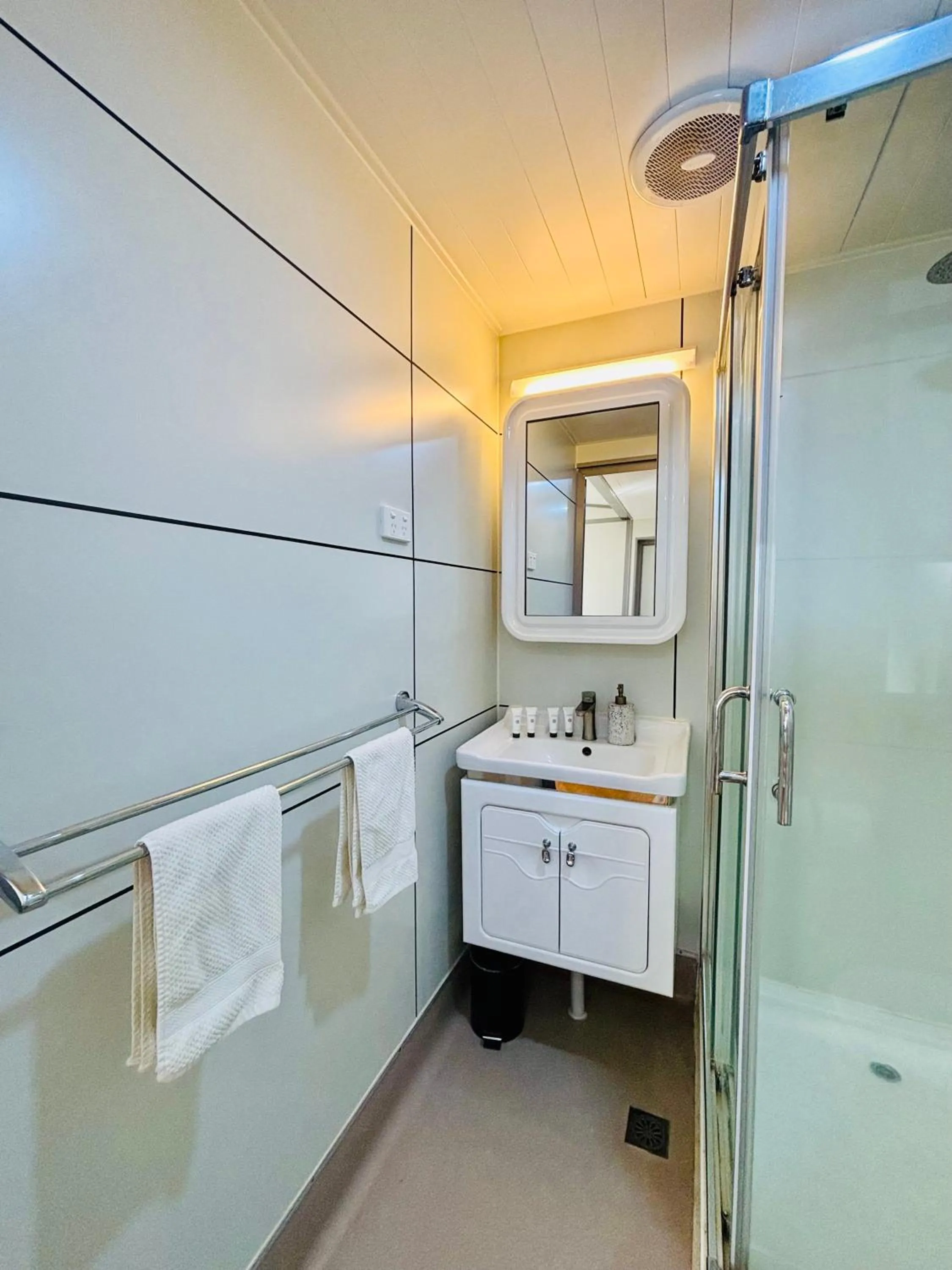 Shower in Norwesta Lifestyle Park