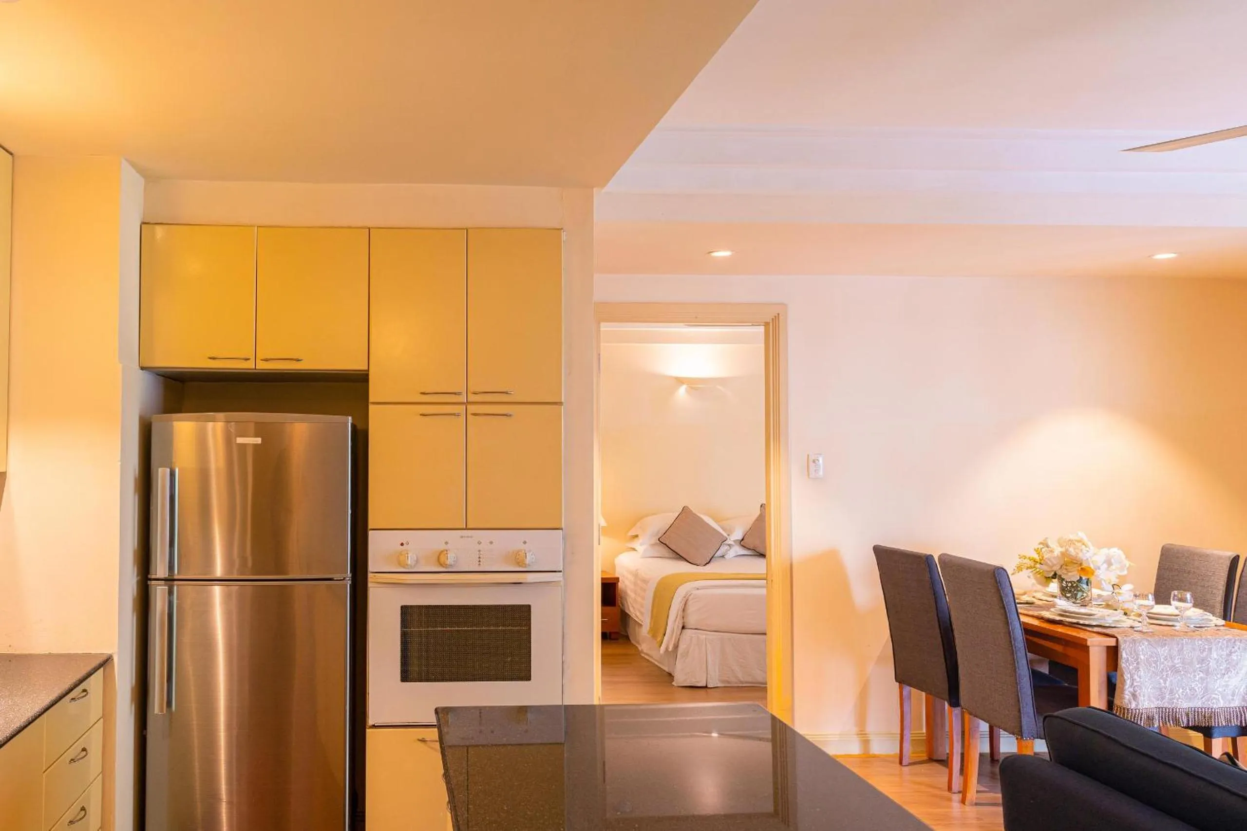 Downtown Retro Serviced Apartment