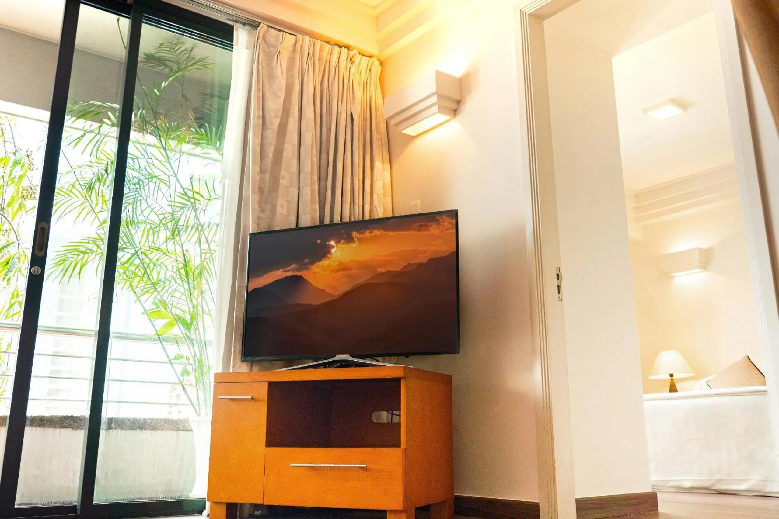 Downtown Retro Serviced Apartment