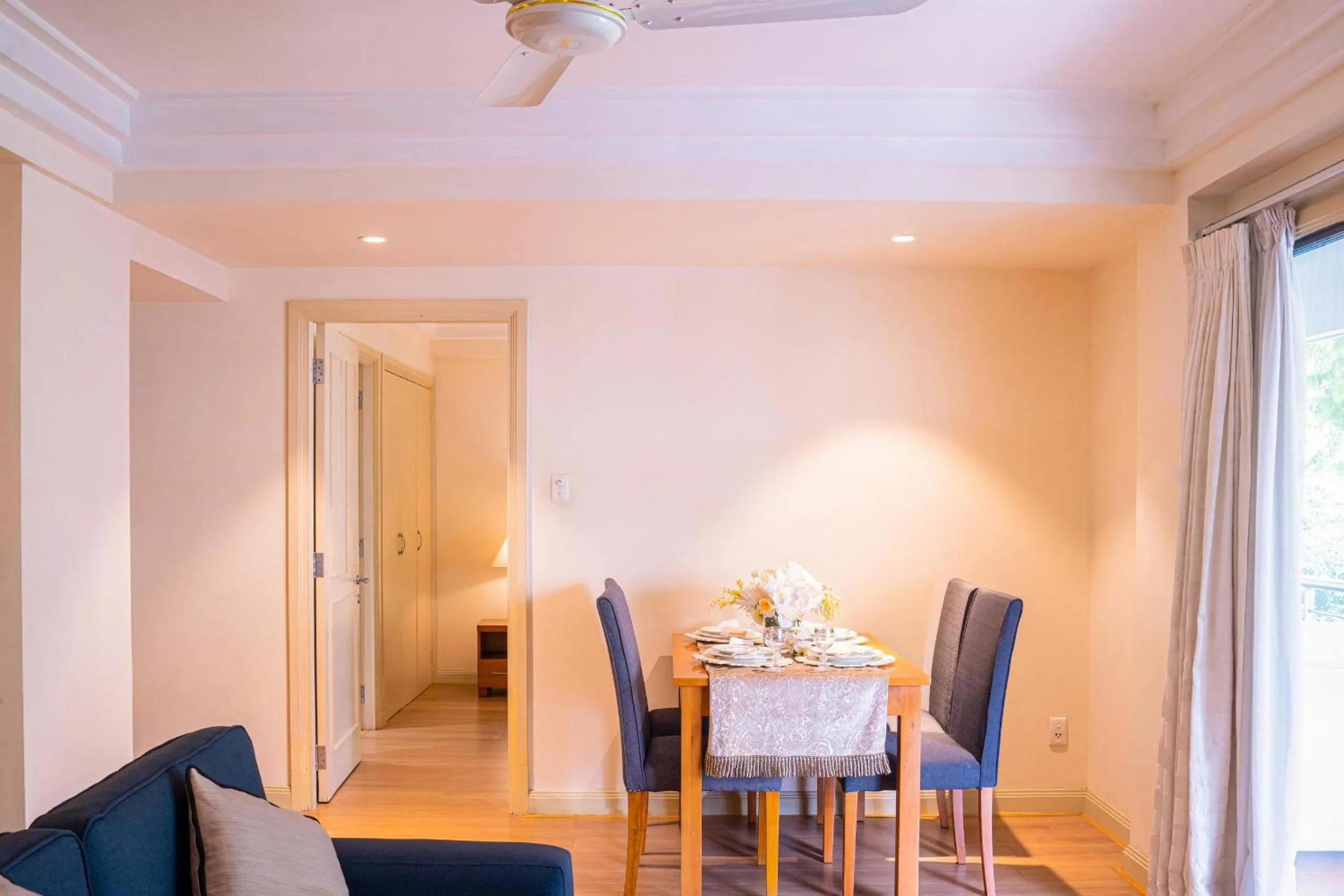 Downtown Retro Serviced Apartment