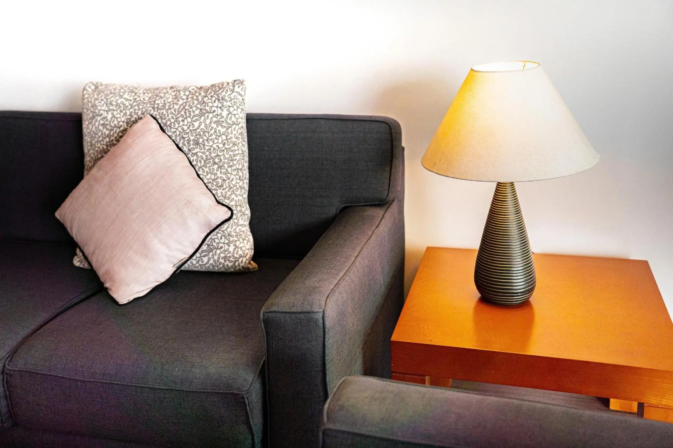 Downtown Retro Serviced Apartment