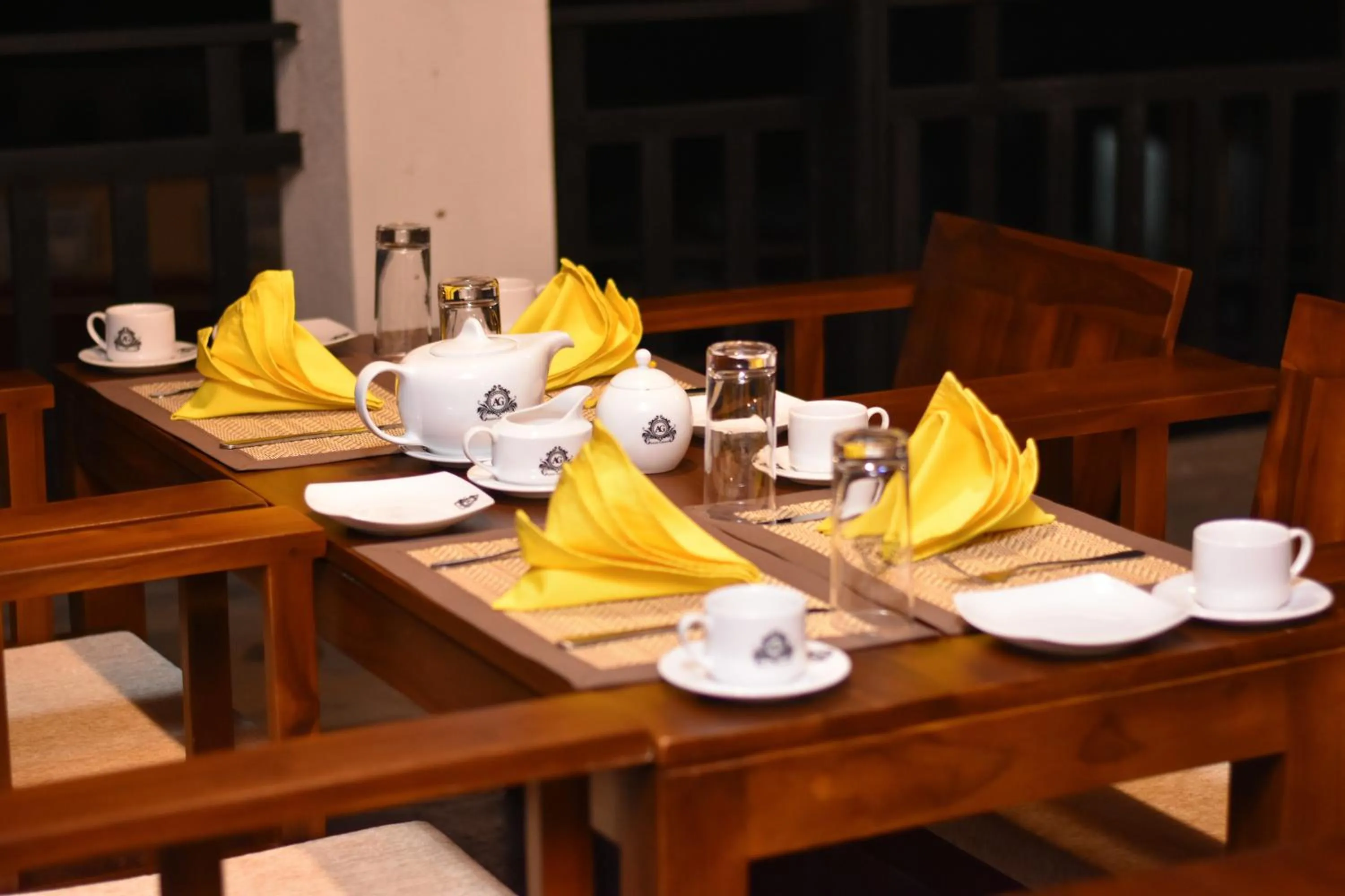 Restaurant/places to eat in Asian Grand Hotel