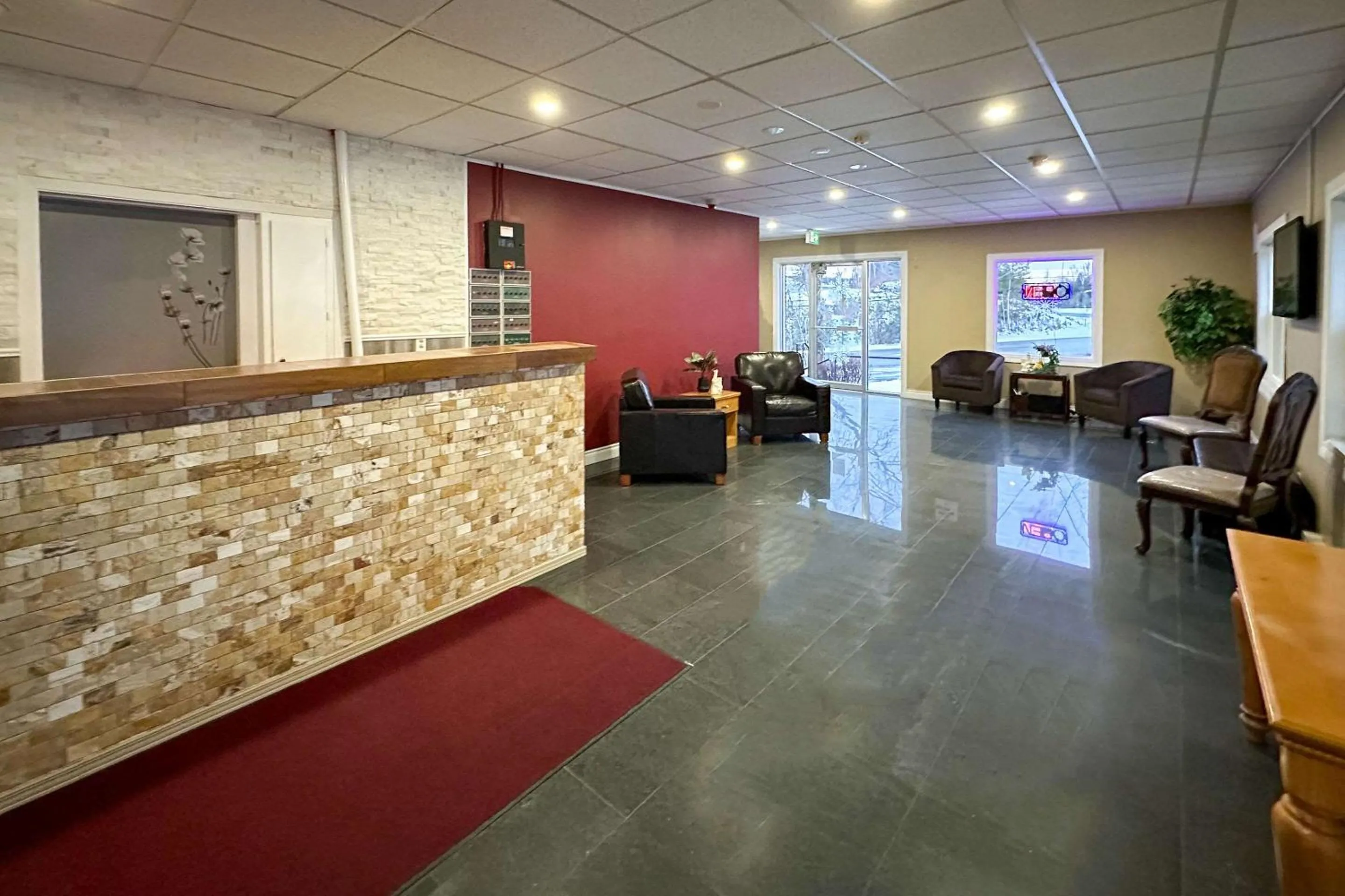 Lobby or reception in Canadas Best Value Inn & Suites Woodstock