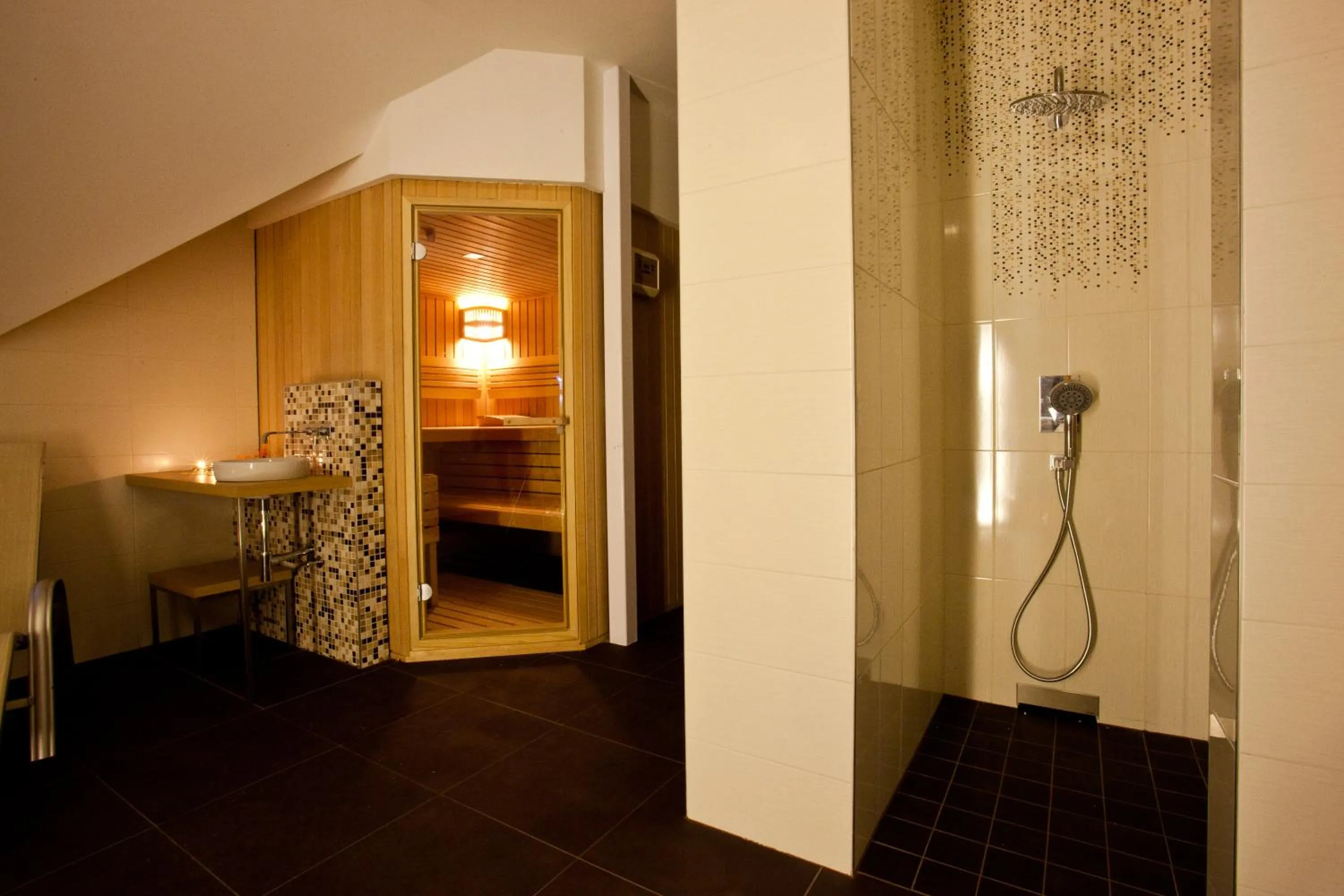 Sauna, Bed in Lake Peak Apartments, Ribniško Pohorje