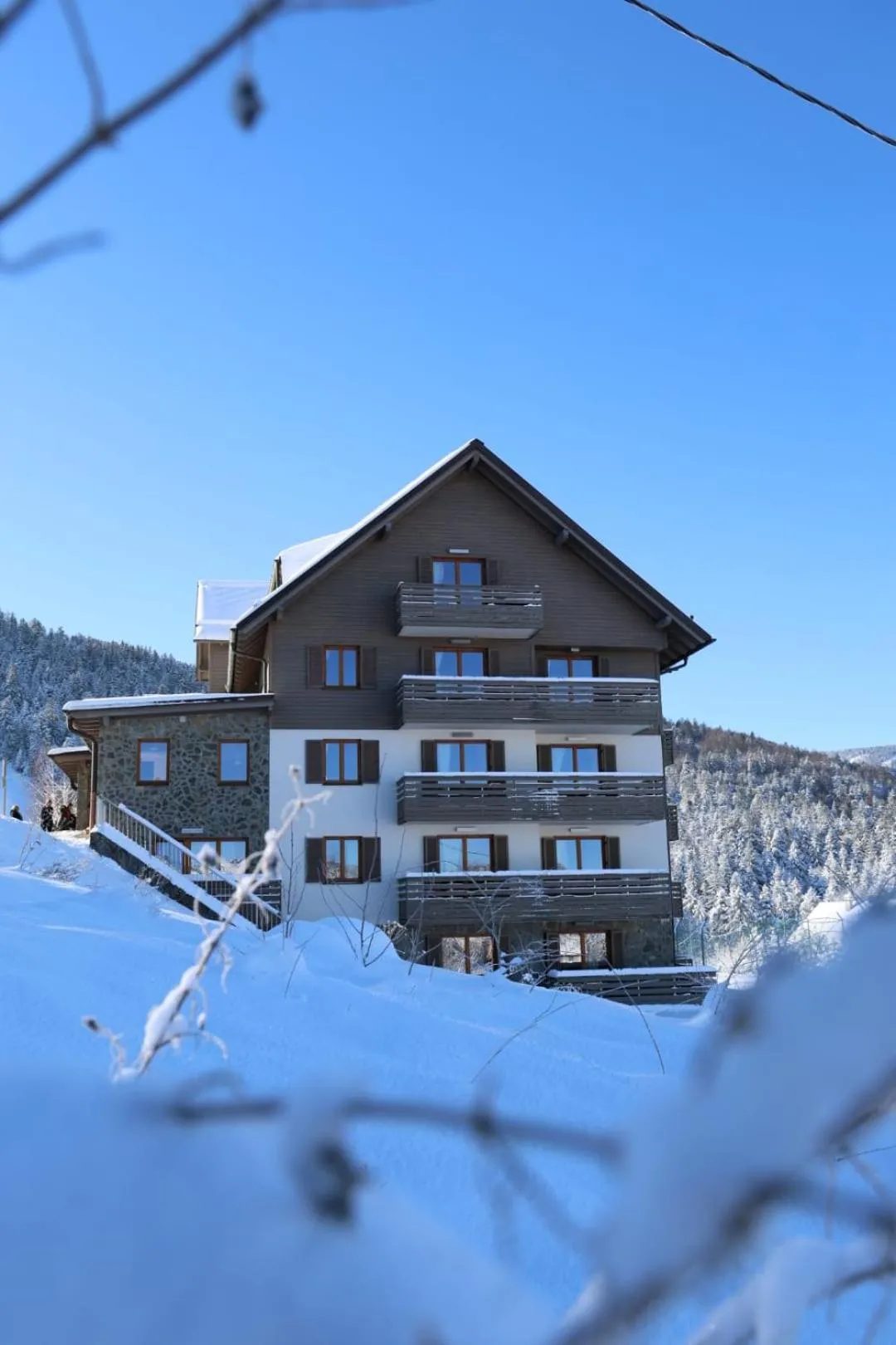 Property building in Lake Peak Apartments, Ribniško Pohorje