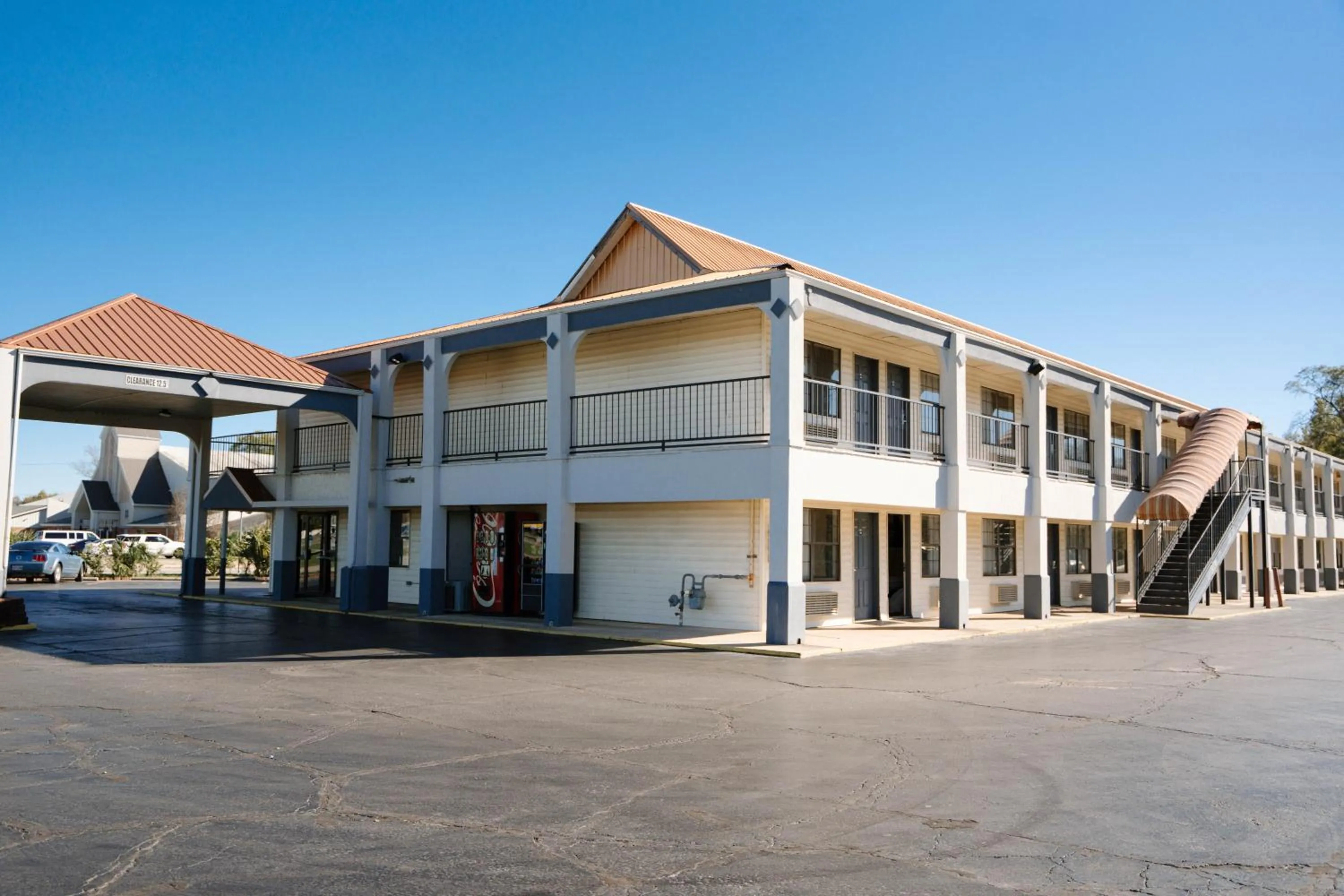 Property building in Days Inn by Wyndham Monroe, Louisiana