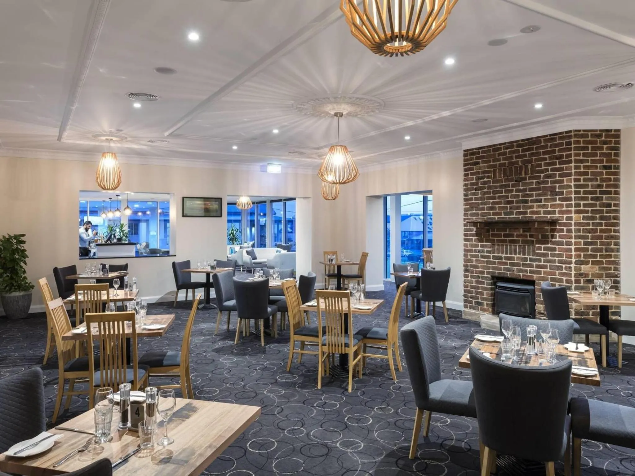 Restaurant/places to eat in Mercure Goulburn