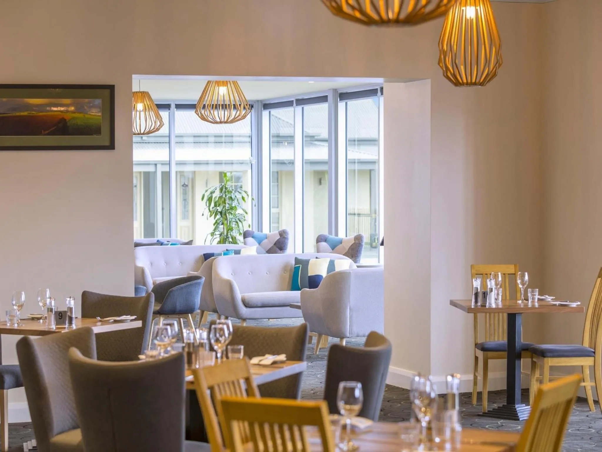 Restaurant/places to eat in Mercure Goulburn