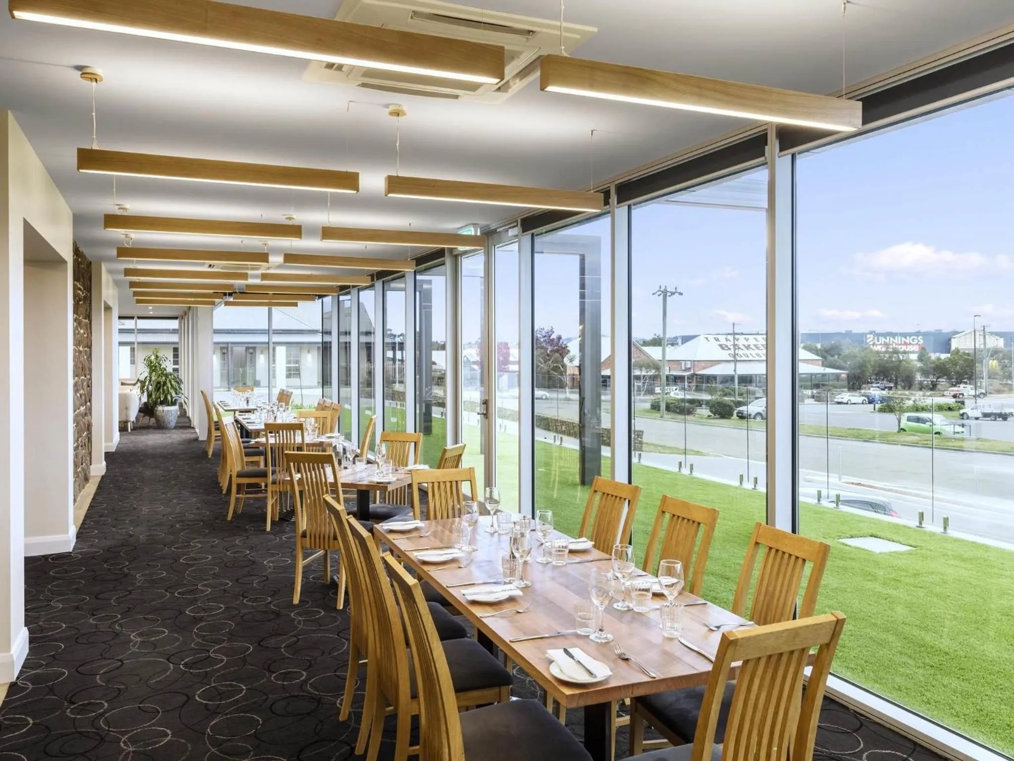 Restaurant/places to eat in Mercure Goulburn