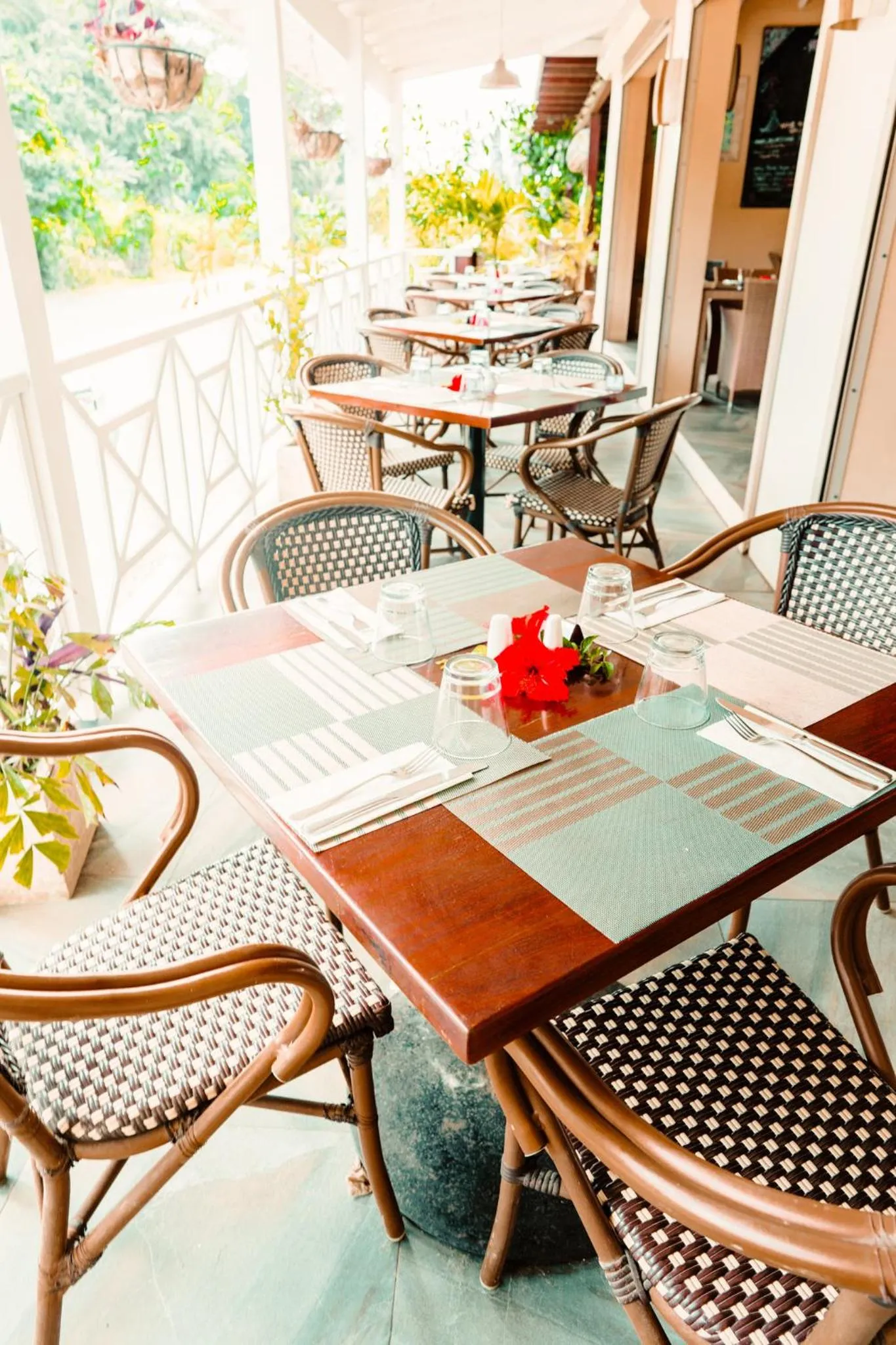 Restaurant/places to eat in Nasama Resort