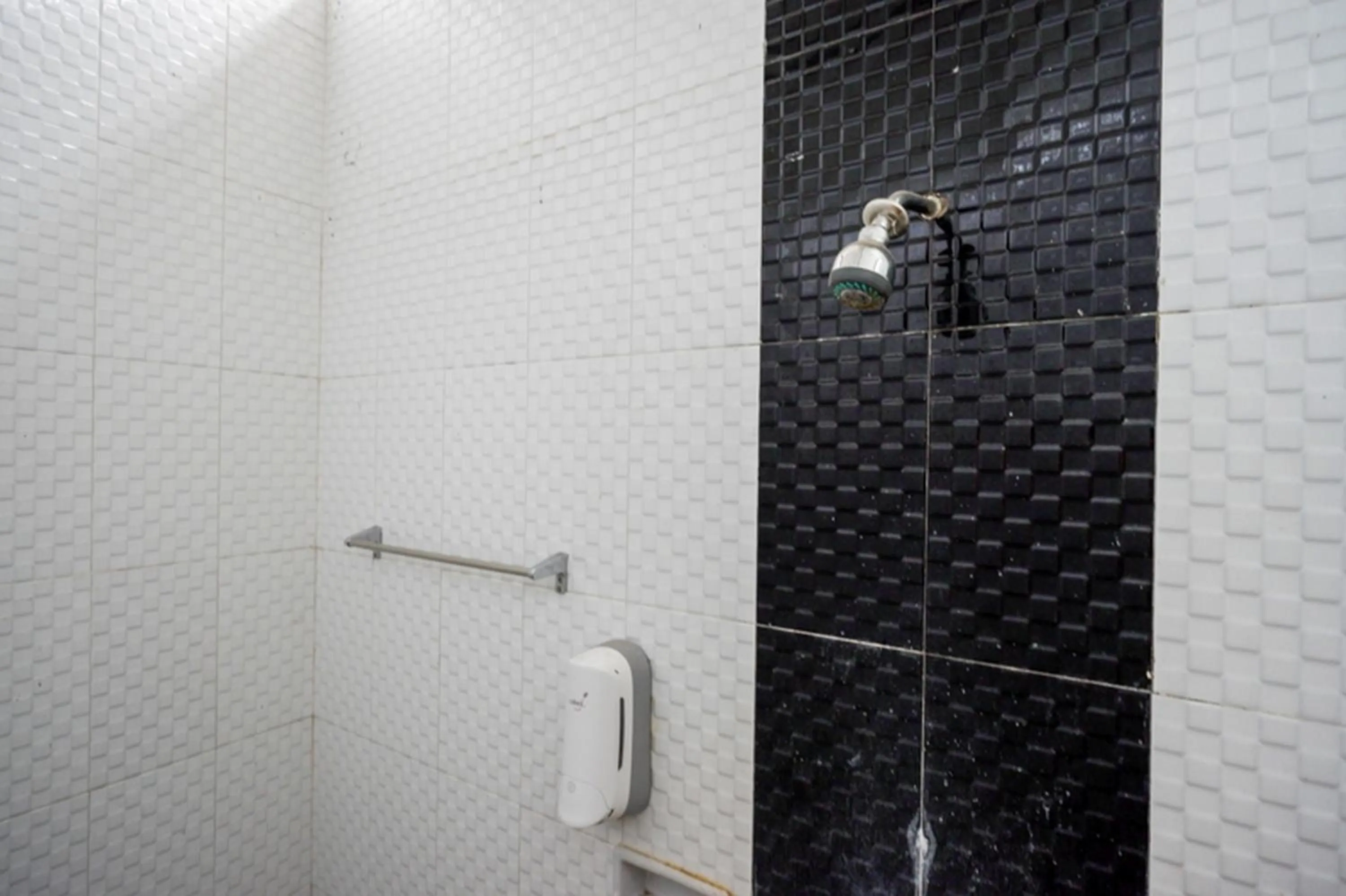 RedDoorz @ Hotel Citra Indah