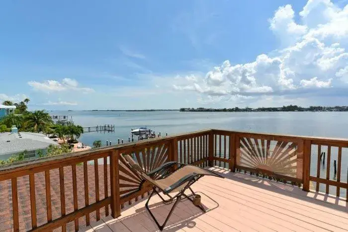 Bay Winds113 Home Bay Winds113 Home