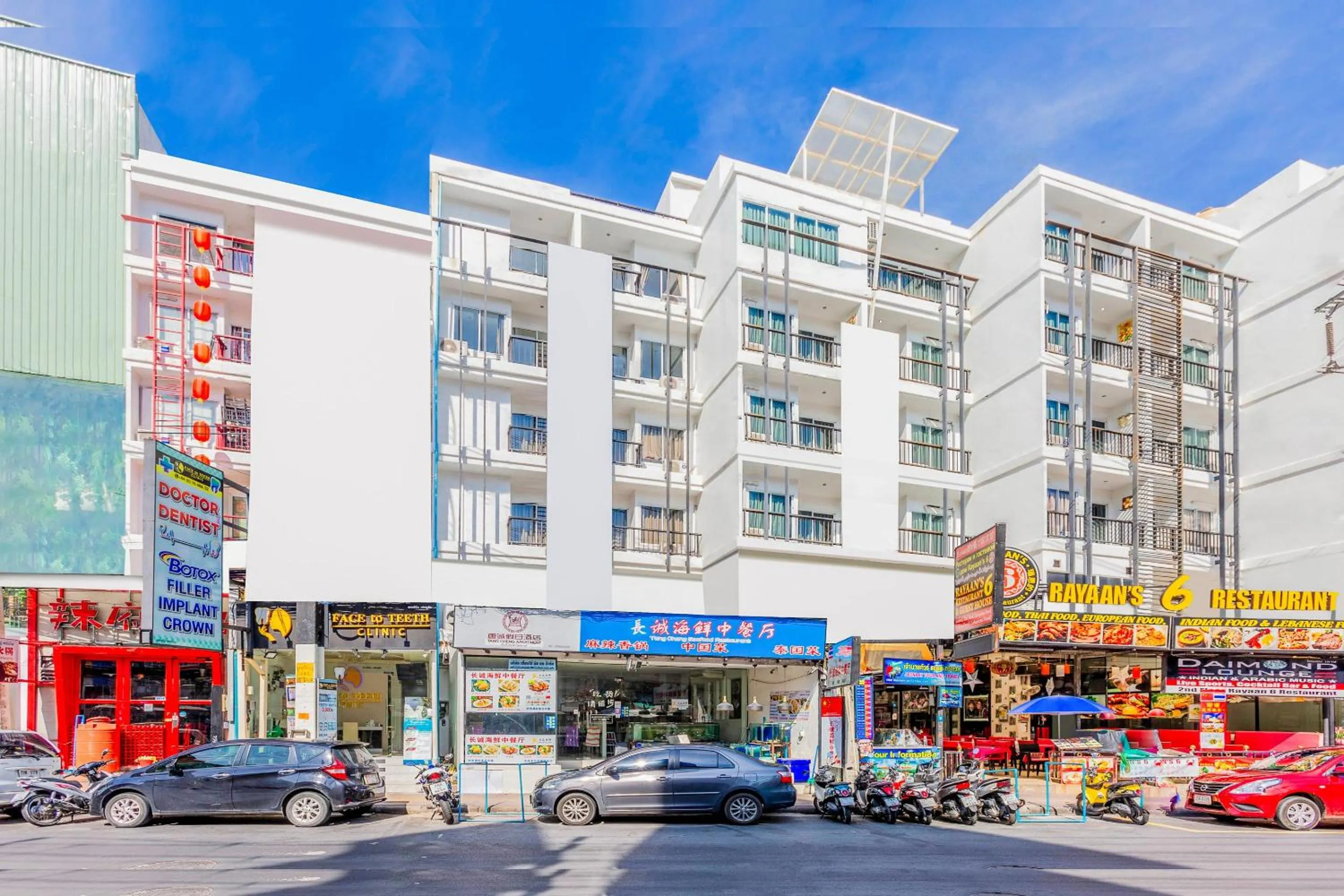 Facade/entrance in OYO 472 Tang Cheng Holiday Hotel