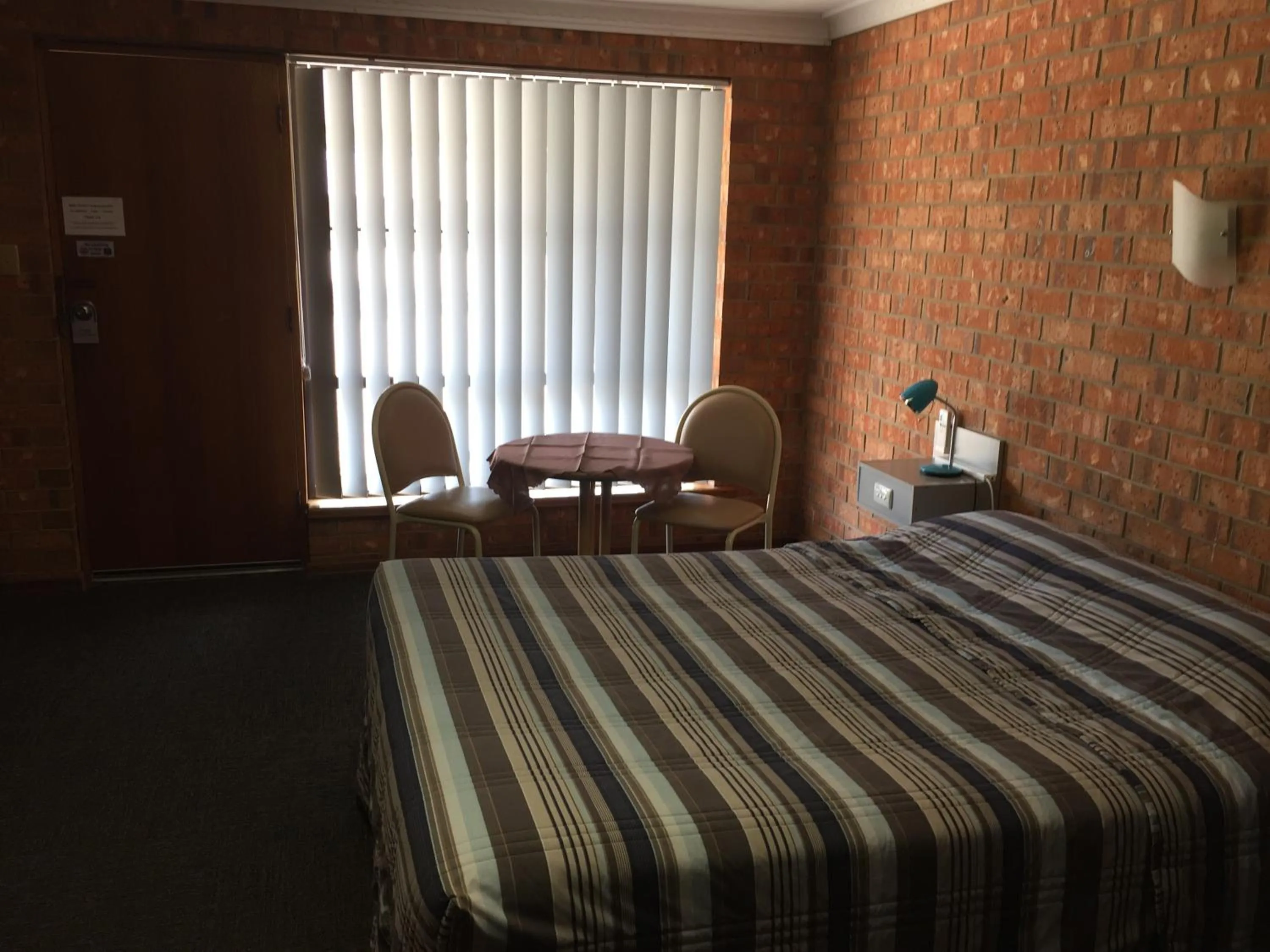 Bed in Kadina Gateway Motor Inn