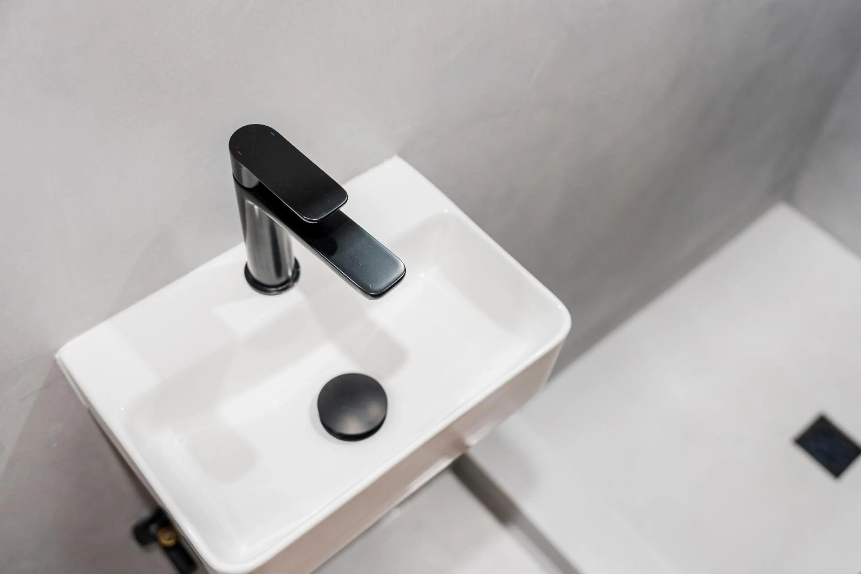 Bathroom in Summer House Sydney City