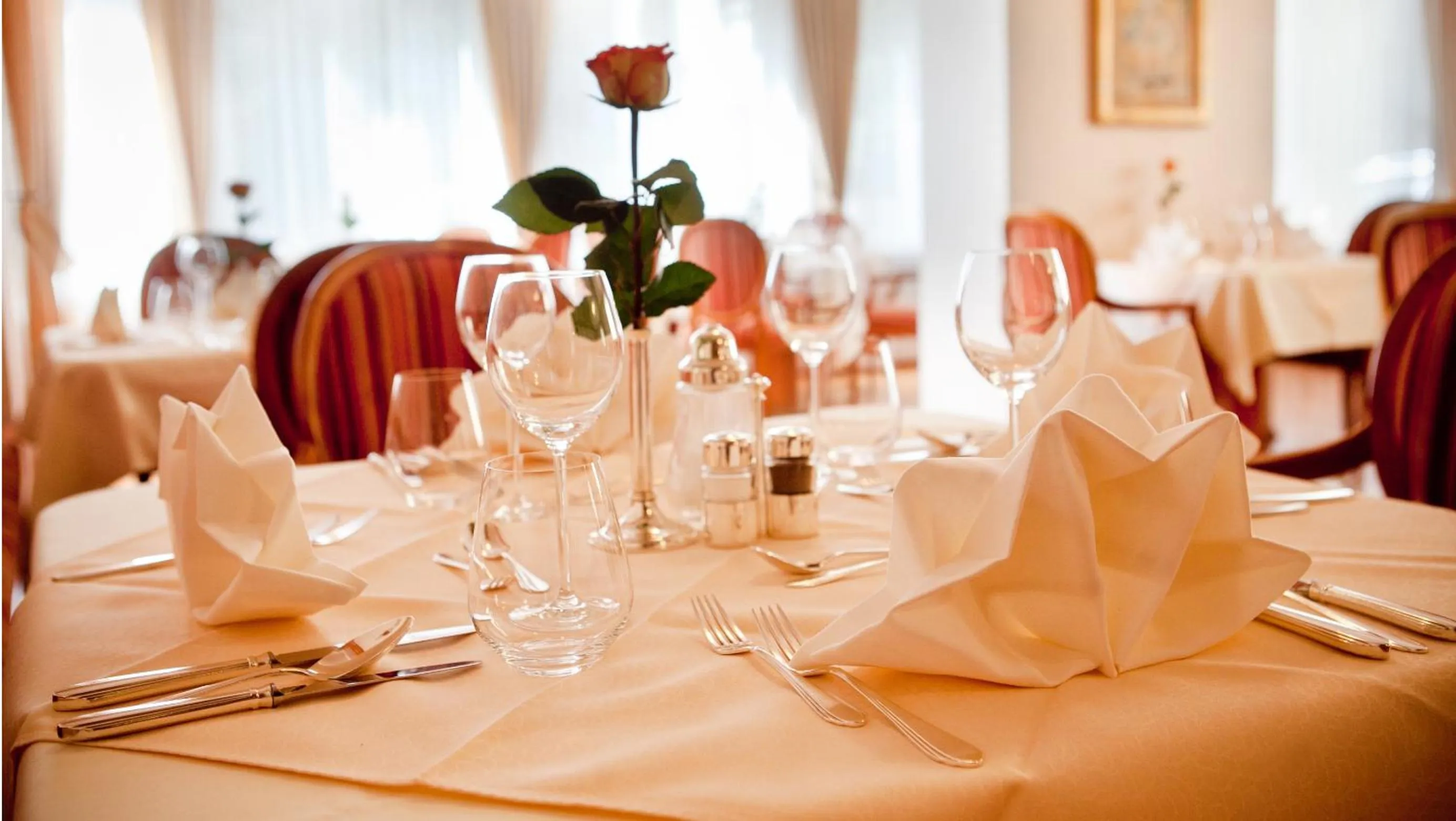 Restaurant/places to eat in Kurhotel Roswitha