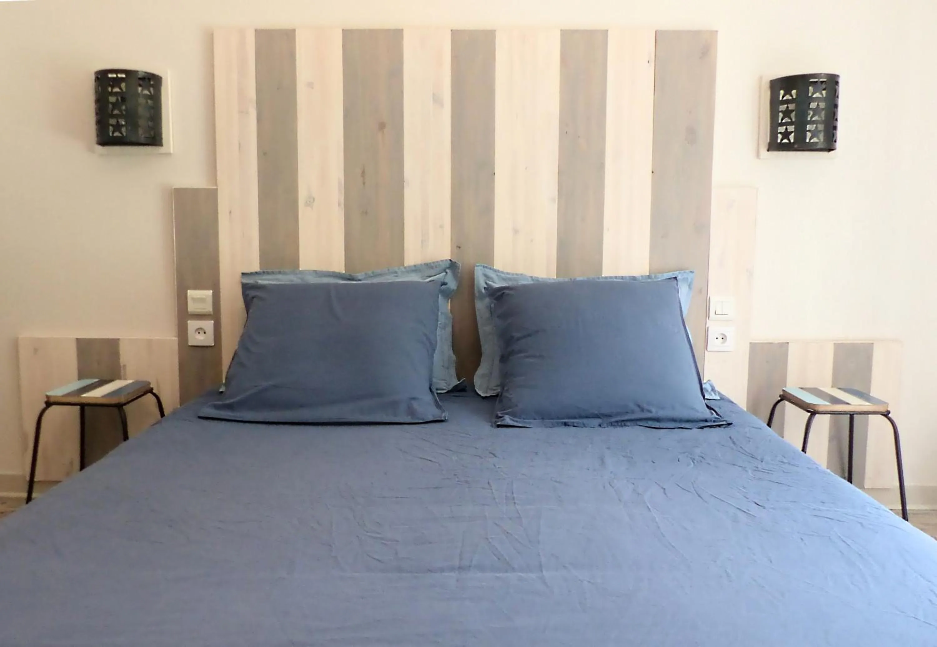 Bed in Ailes et Iles