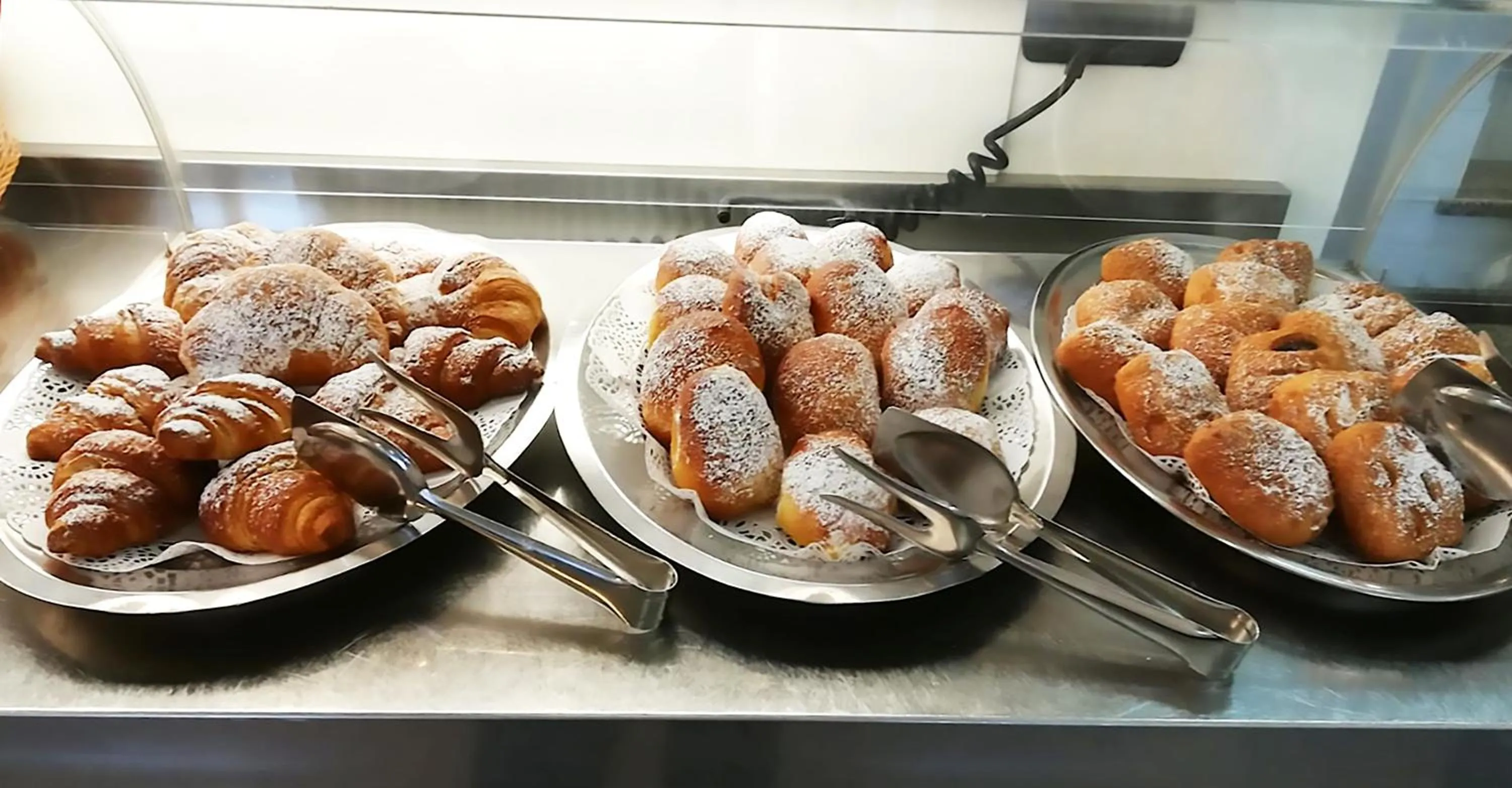 Food and drinks in Hotel Cavalluccio Marino